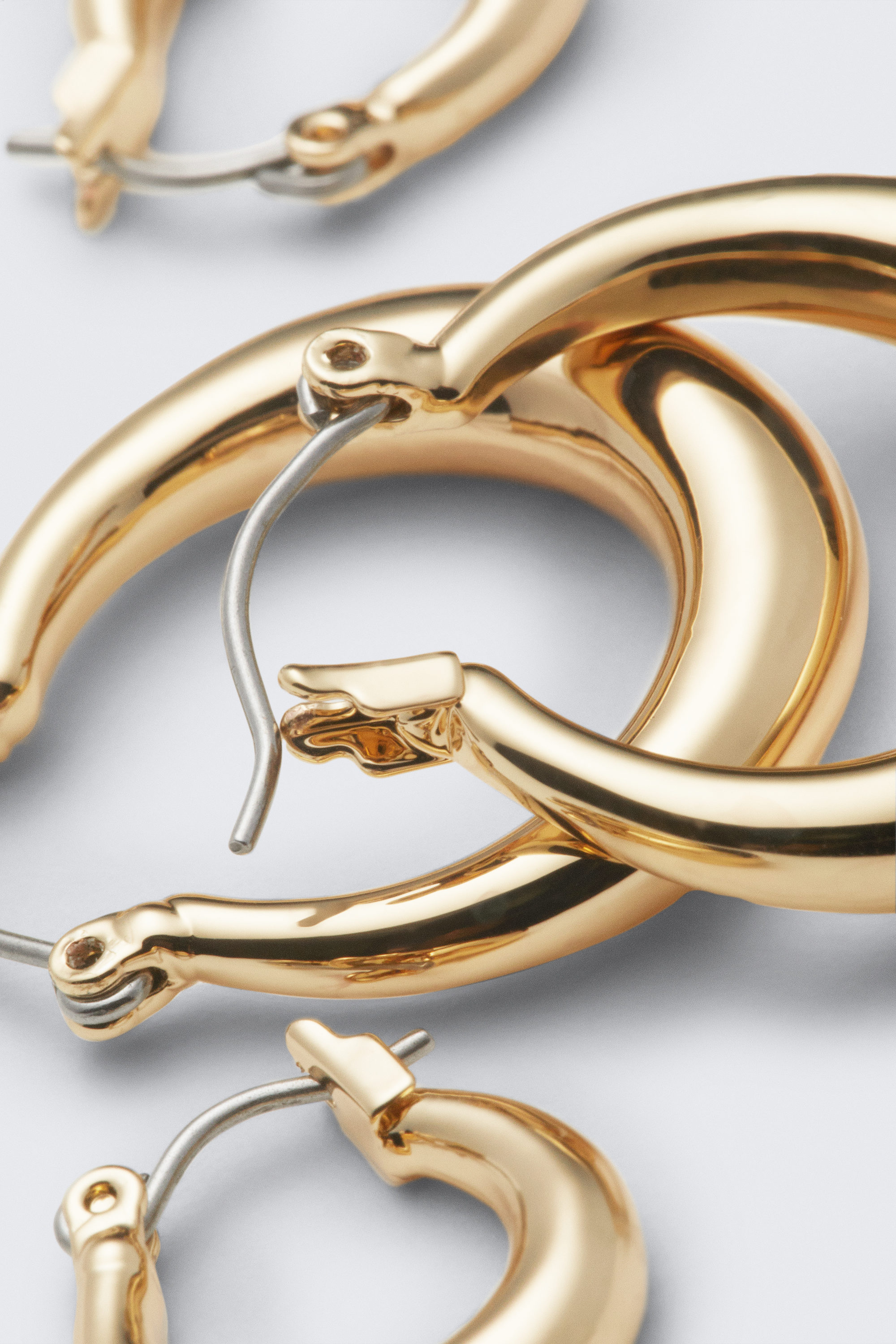 Golden - 2-pack Polished Hoop Earrings - 2