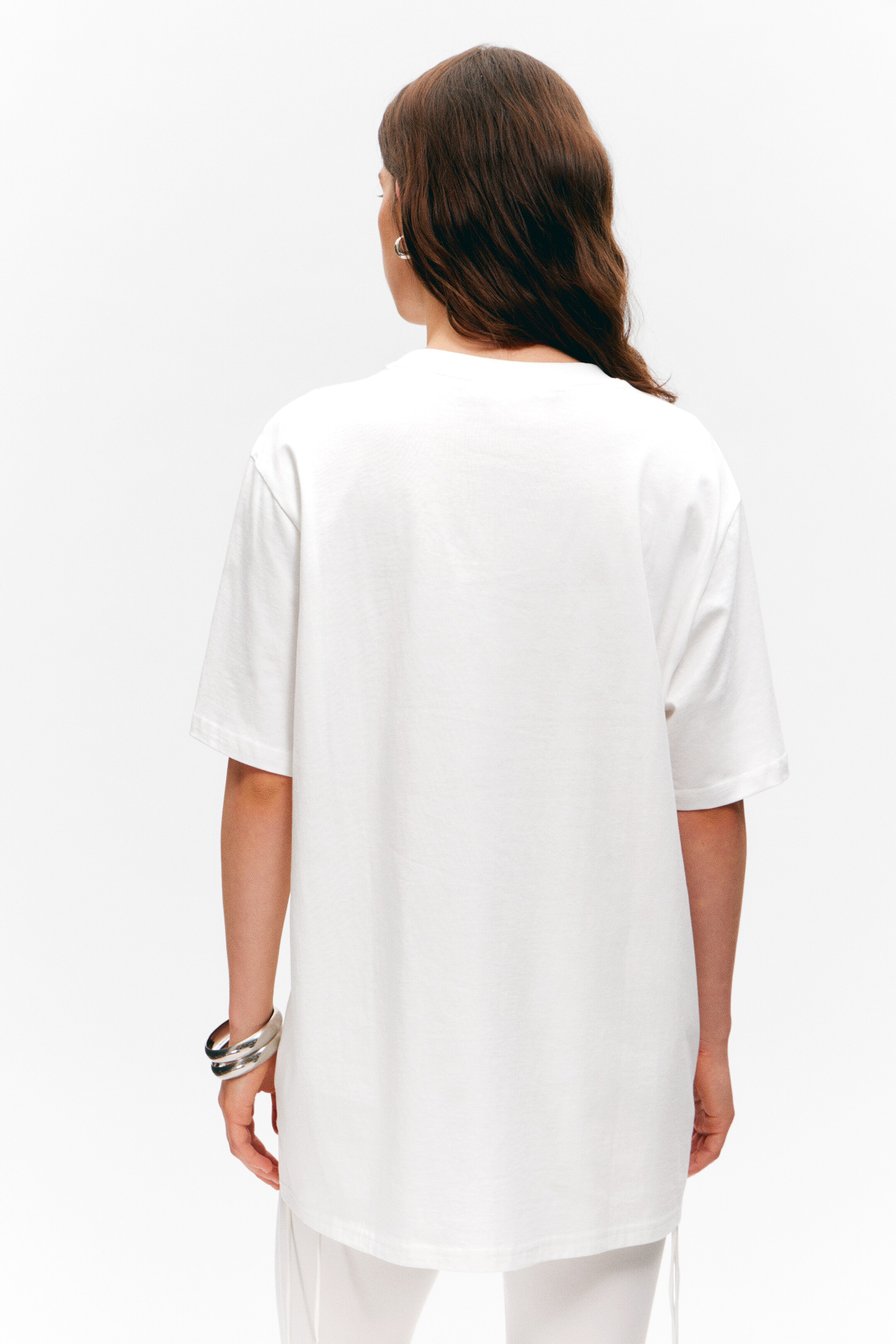Größeres Bild anzeigen: Oversized-T-Shirt aus Baumwolle mit Grafik - Weiß - "Fuzzy" - Ladies | H&M AT 3