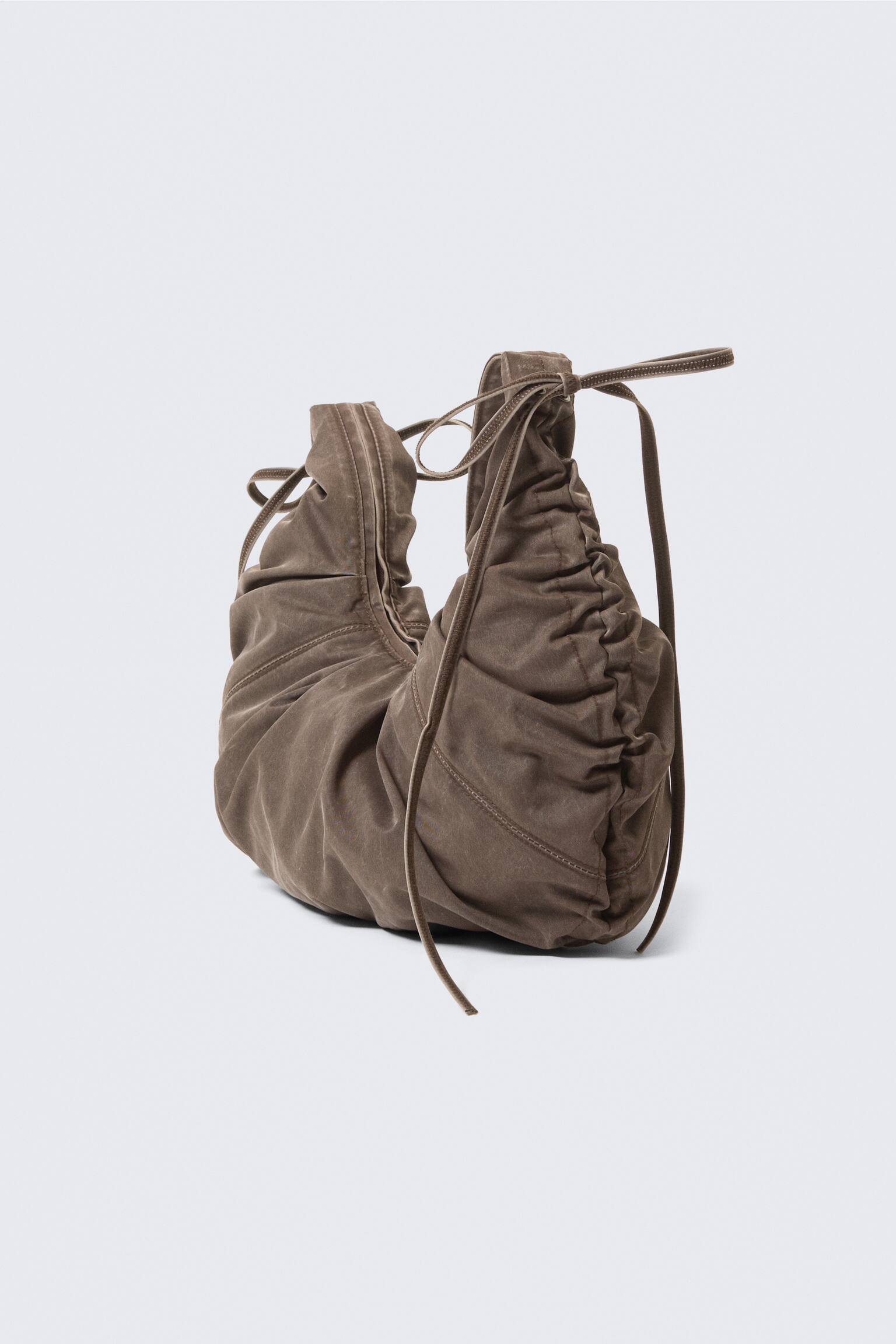 Riasená crossbody kabelka - Tmavohnedá - 5