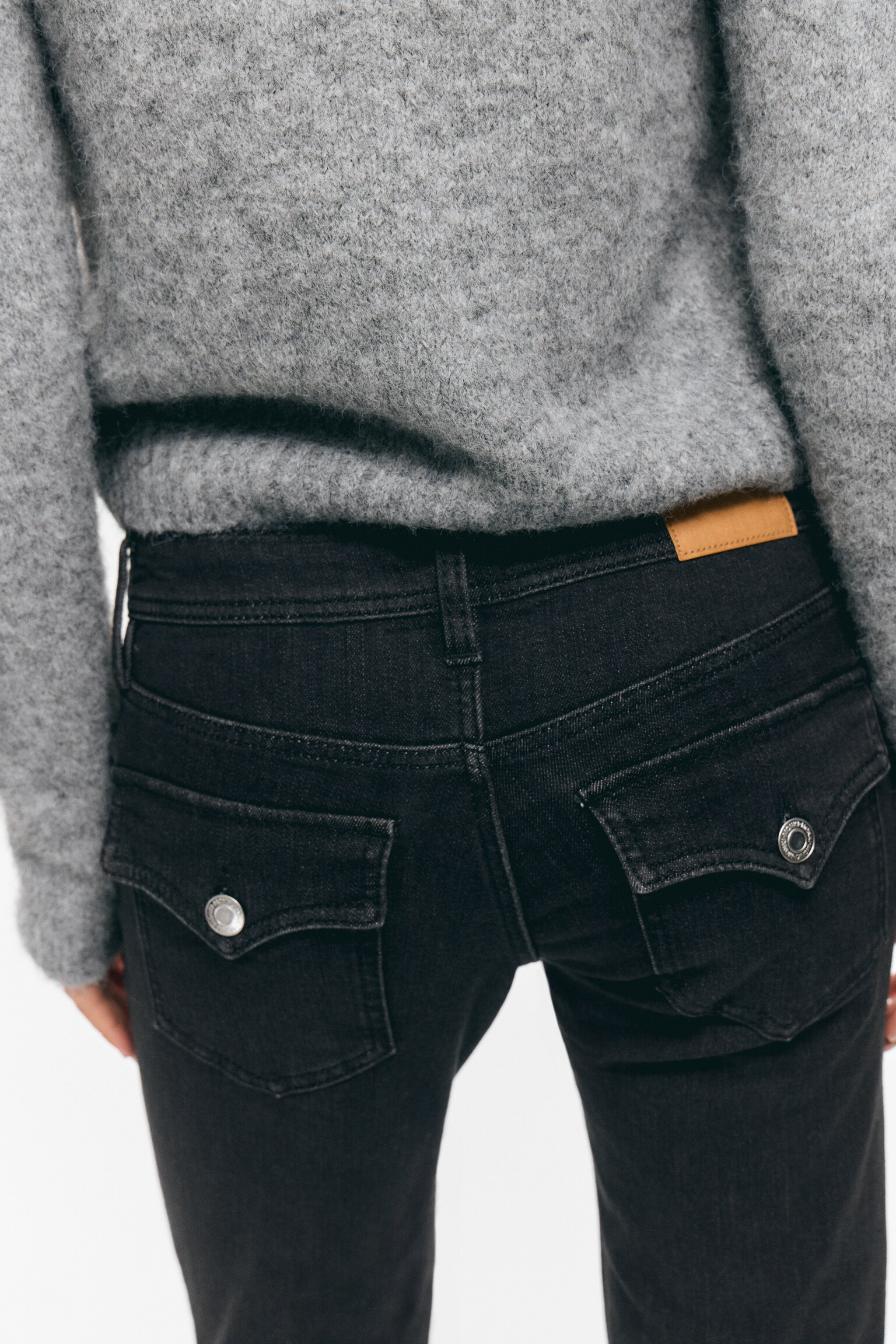 Jean slim à jambes évasées taille basse - Ink Black - Noir/Bleu frais - Bleu moyen - 3
