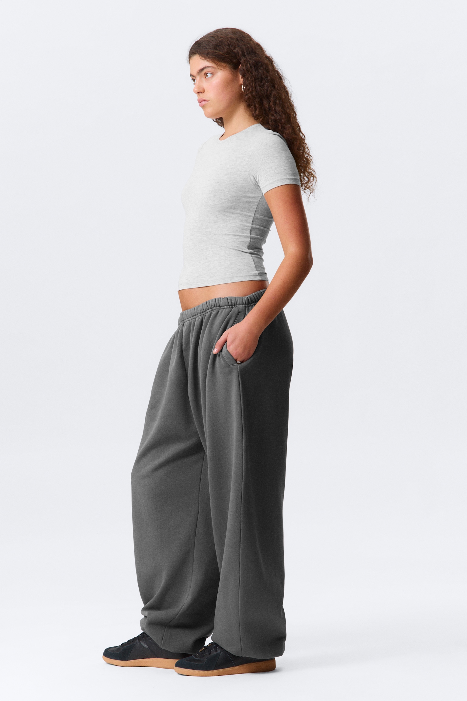 Lockere Sweatpants aus schwerem Baumwollfleece - Verwaschenes Schwarz - 5