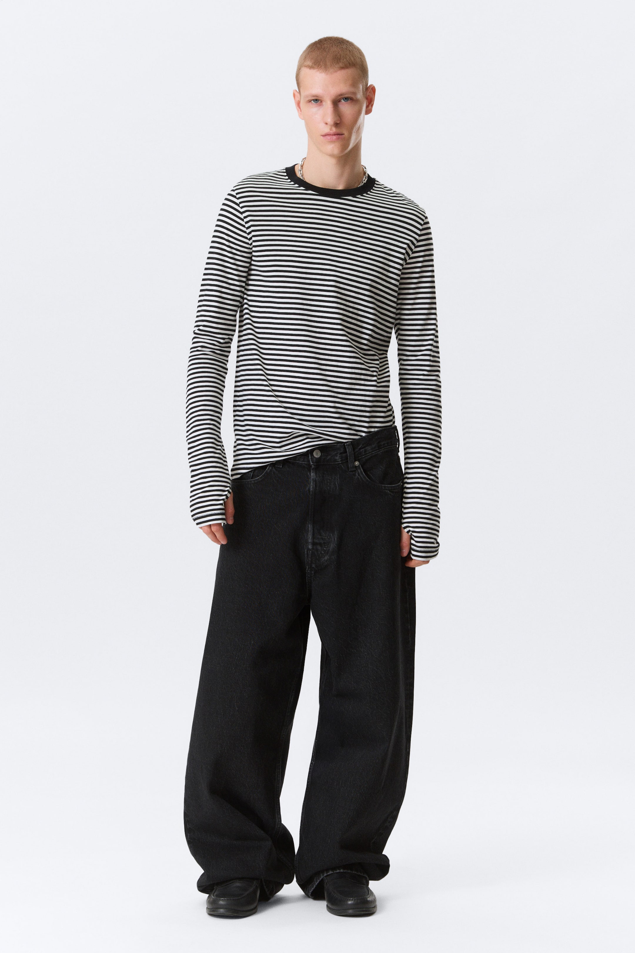 Black & White Stripes - Relaxed Long-Sleeved Cotton T-Shirt - 1