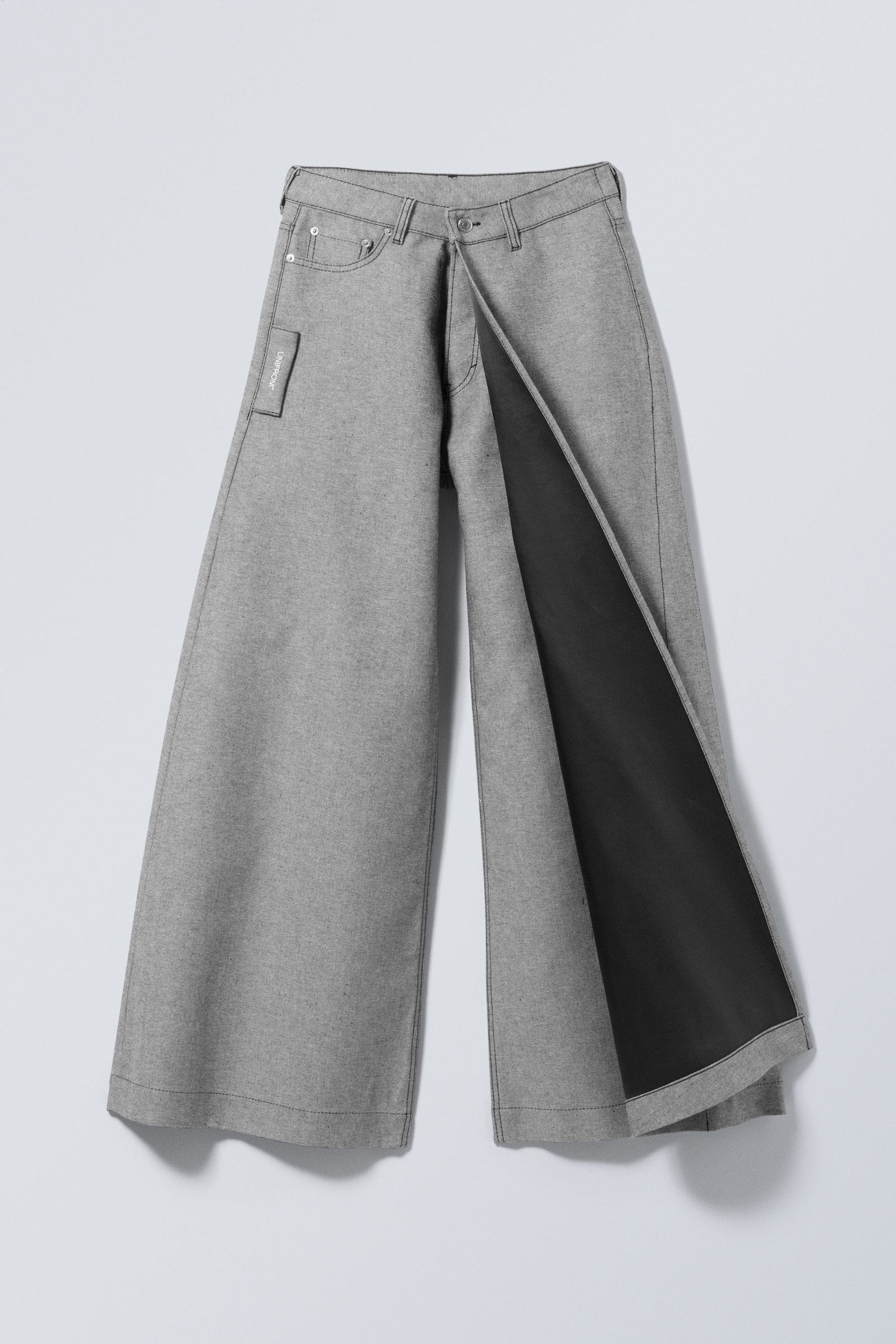 Zwei Grautöne - Unifrom™ + Weekday Limited Edition Folder Jeans - 1