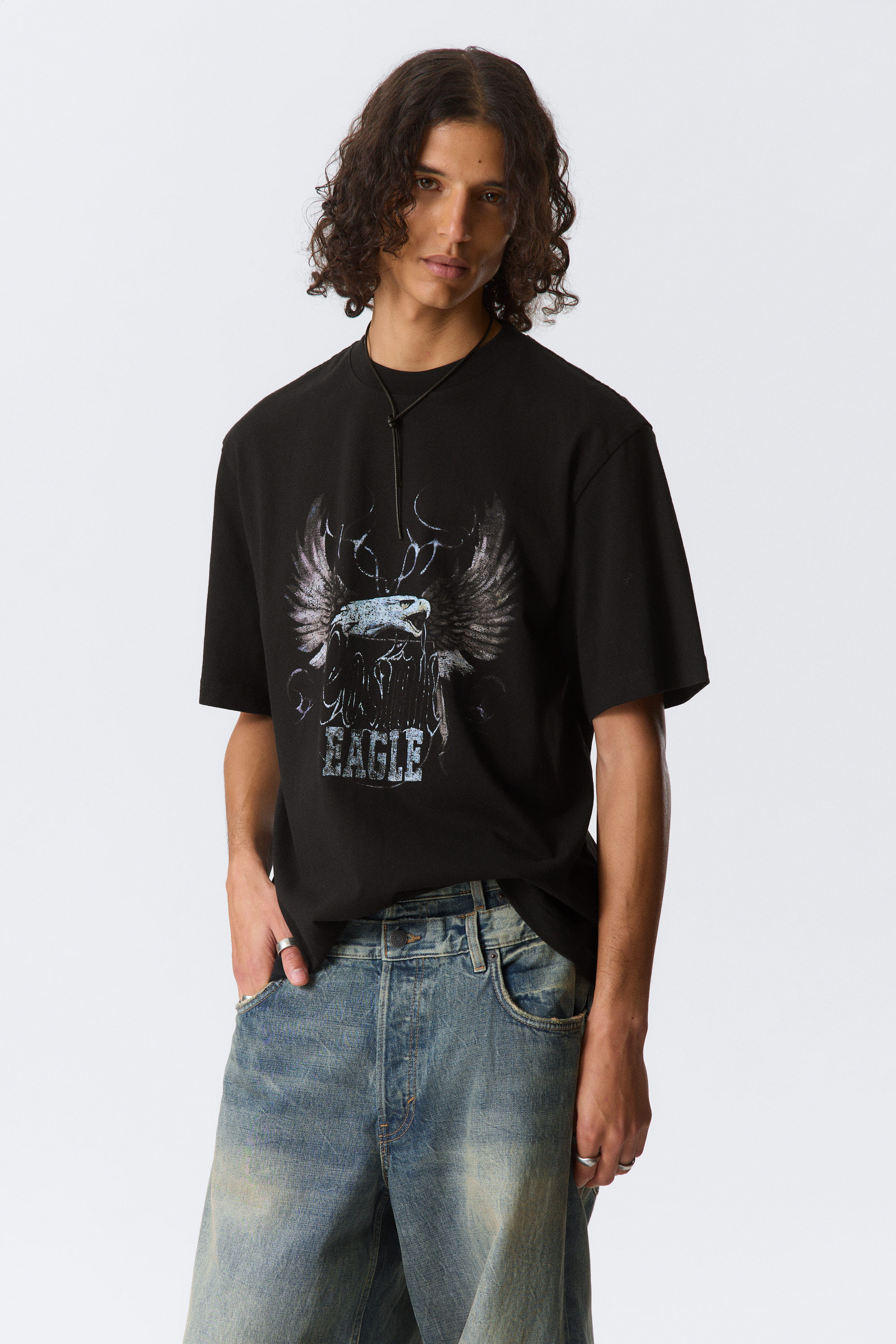 Svart - Cosmic Eagle - Tryckt T-shirt med avslappnad passform - 1