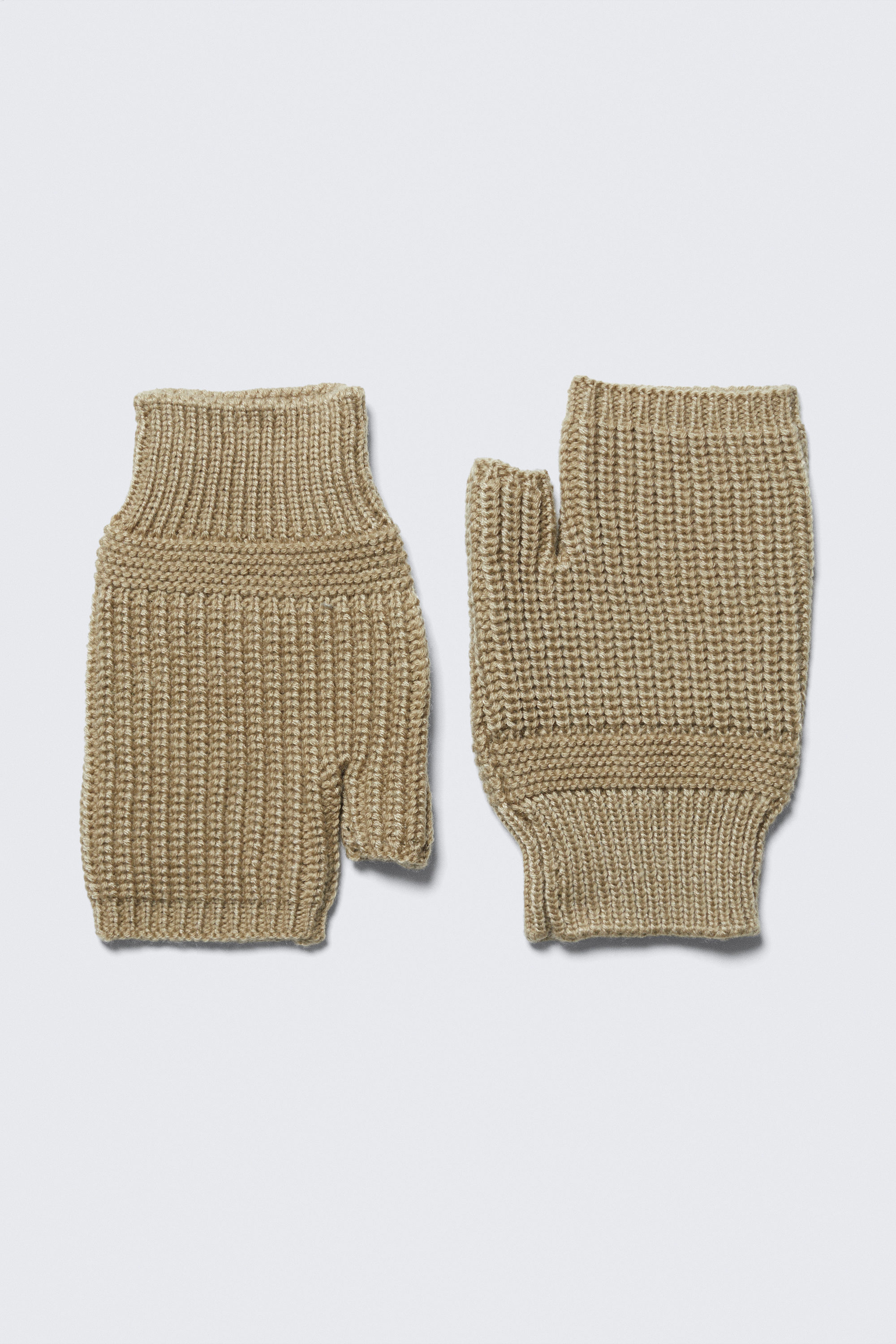 Sand Beige - Chunky Fingerless Knitted Mittens