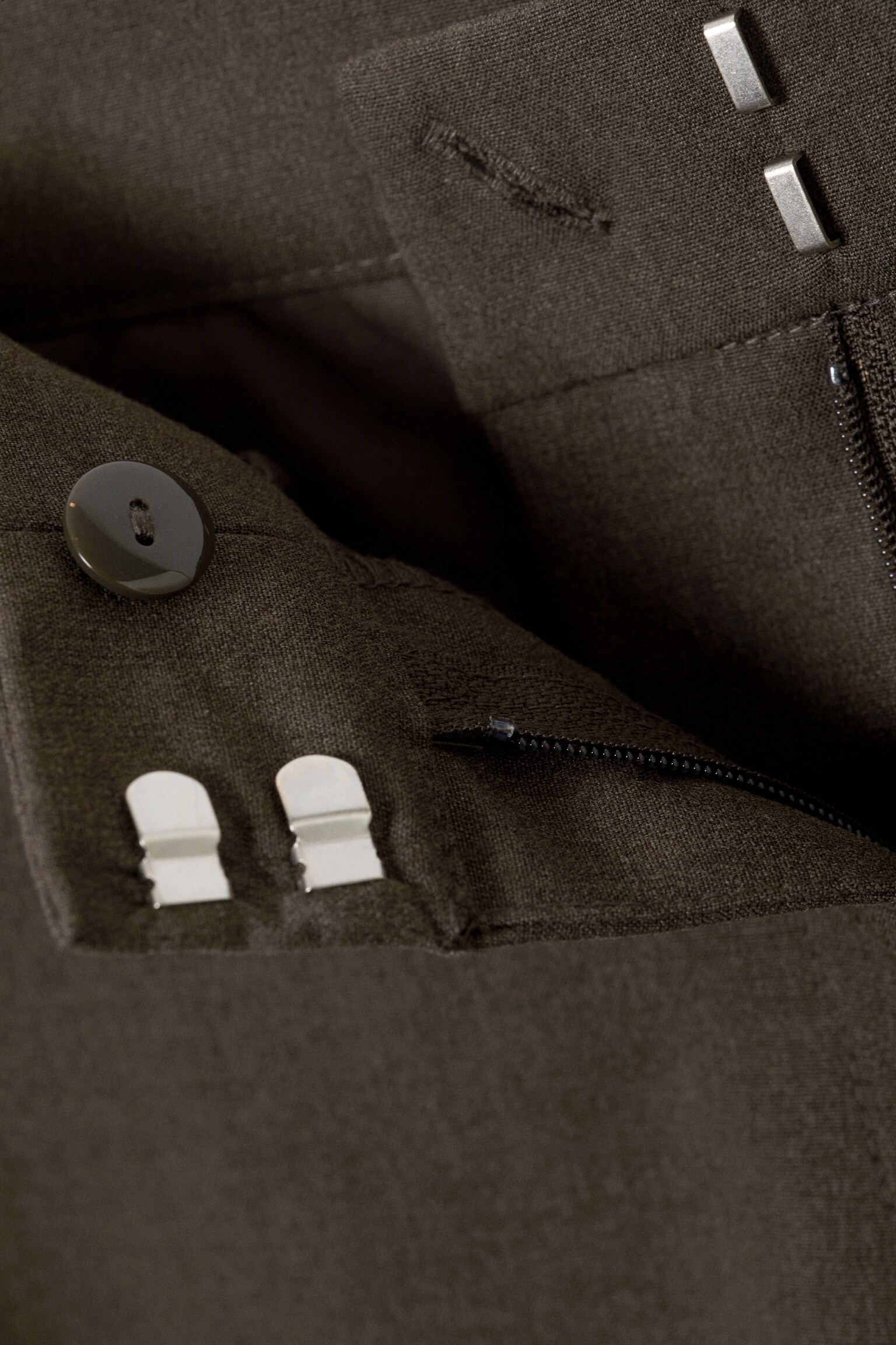 Dressbukse med lavt liv og løs passform - Mørk gråmelert/Svart/Stripete mørk brun - 2