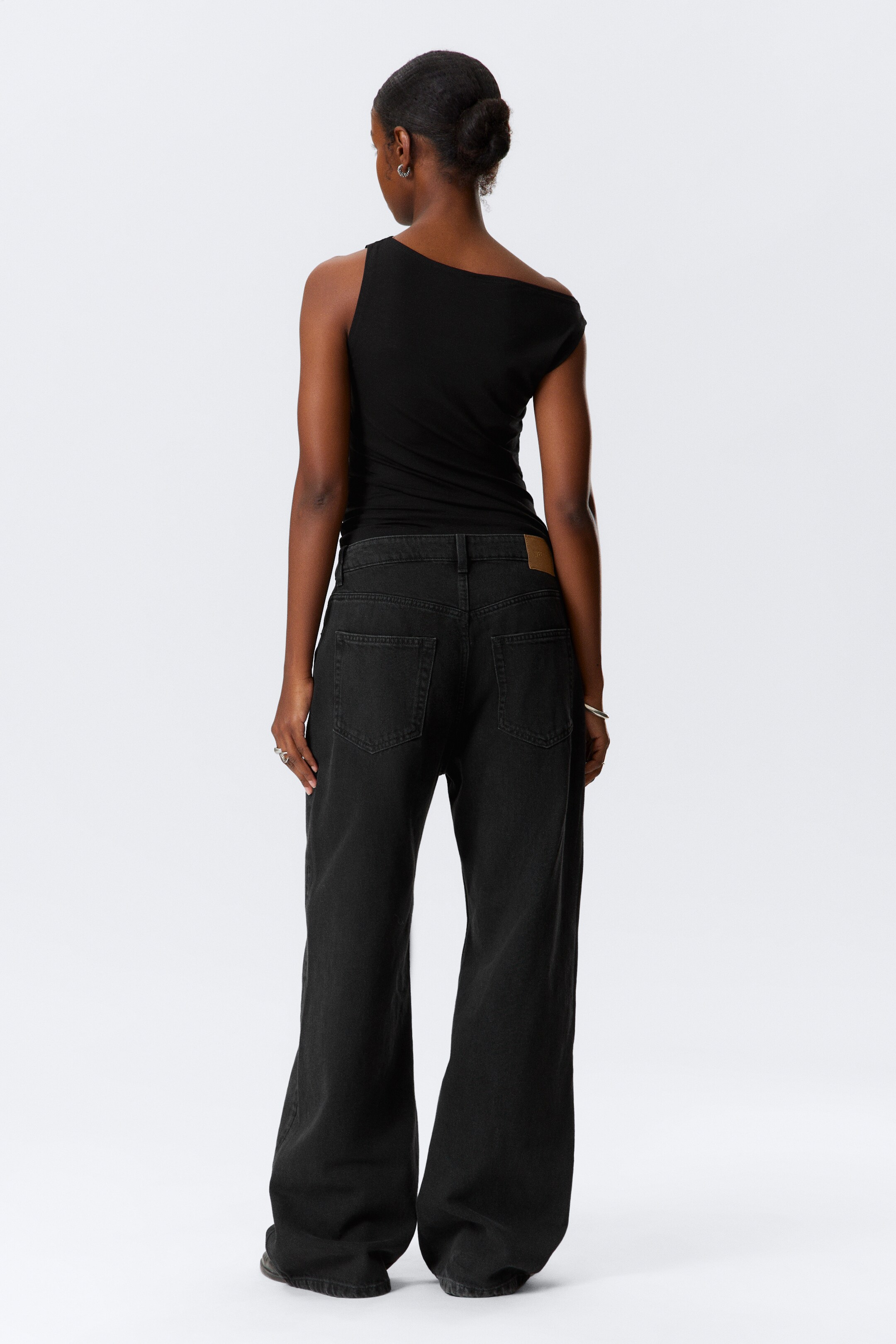 Größeres Bild ansehen: Missy Low Rise Loose Straight Leg Jeans - Tuned Black - Schwarz - Ladies | H&M DE 5
