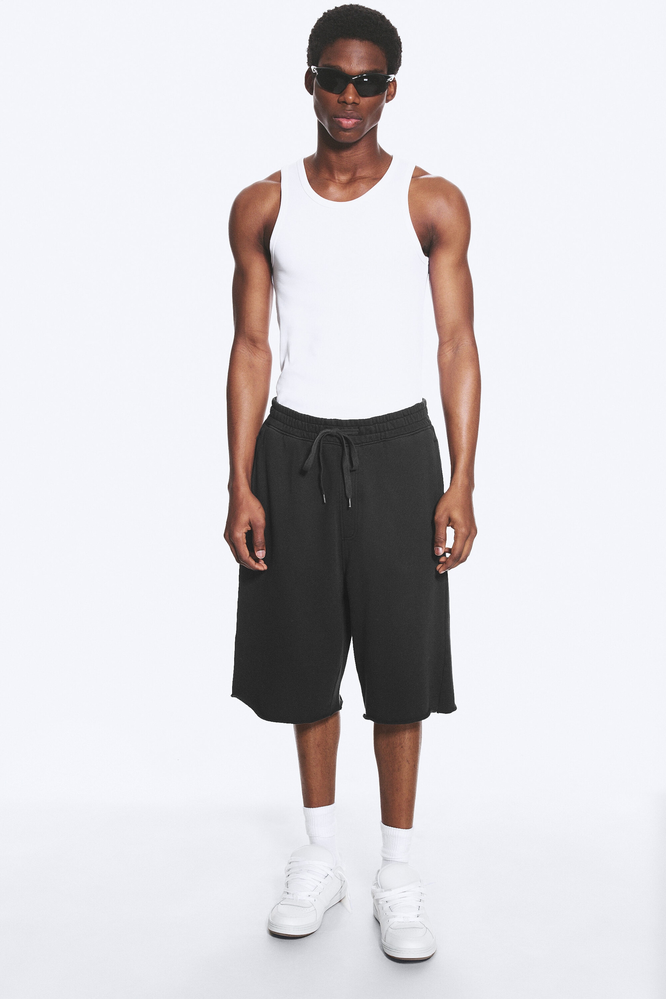 Gewaschenes Schwarz - Weite Jersey-Skater-Shorts - 1