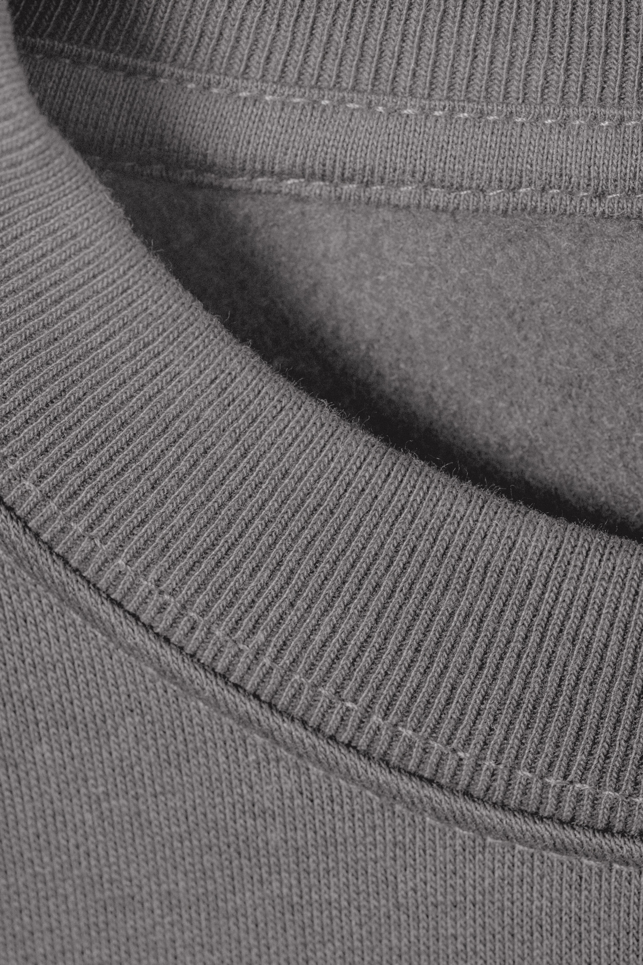 Staubgrau - Klassisches Sweatshirt - 4