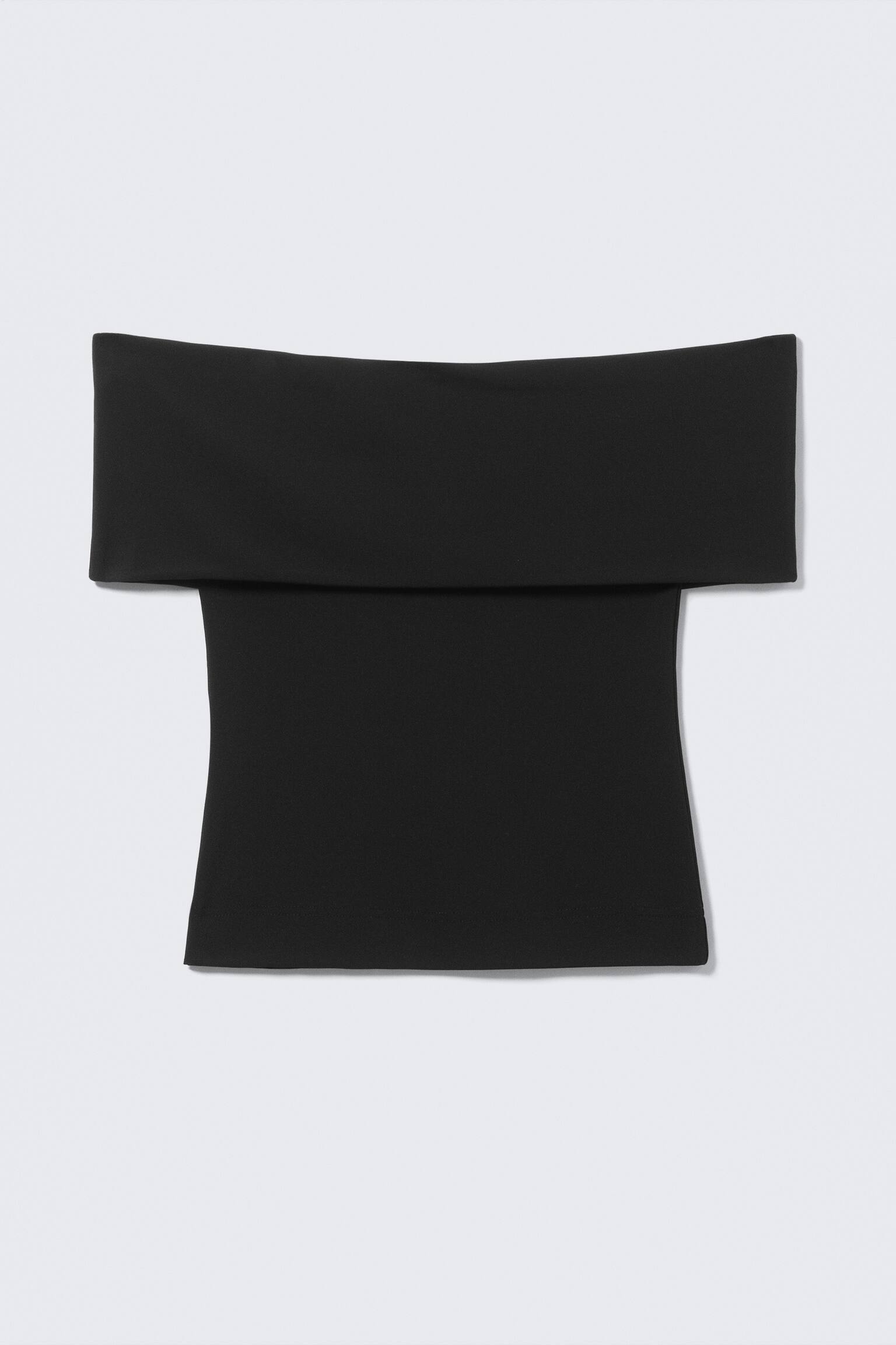 Priliehavý top bez rukávov a s odhalenými ramenami - Čierna - 2