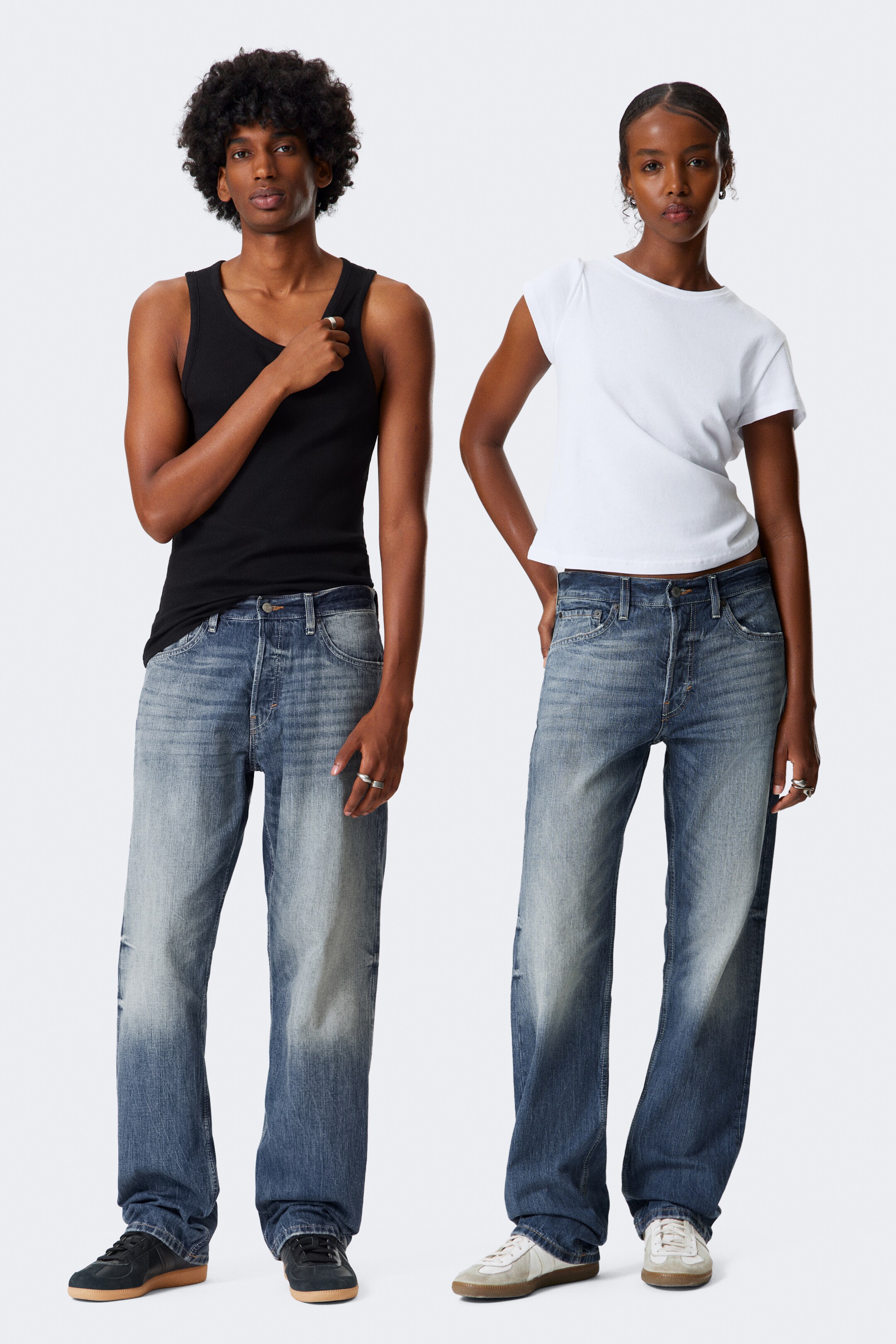 Größeres Bild anzeigen: Orbit Mid Waist Regular Straight Leg Jeans - Board Blue - Mittelblau - Men | H&M AT 1