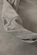 Staubgrau - Lässige Schultertasche aus Kunstleder - 3