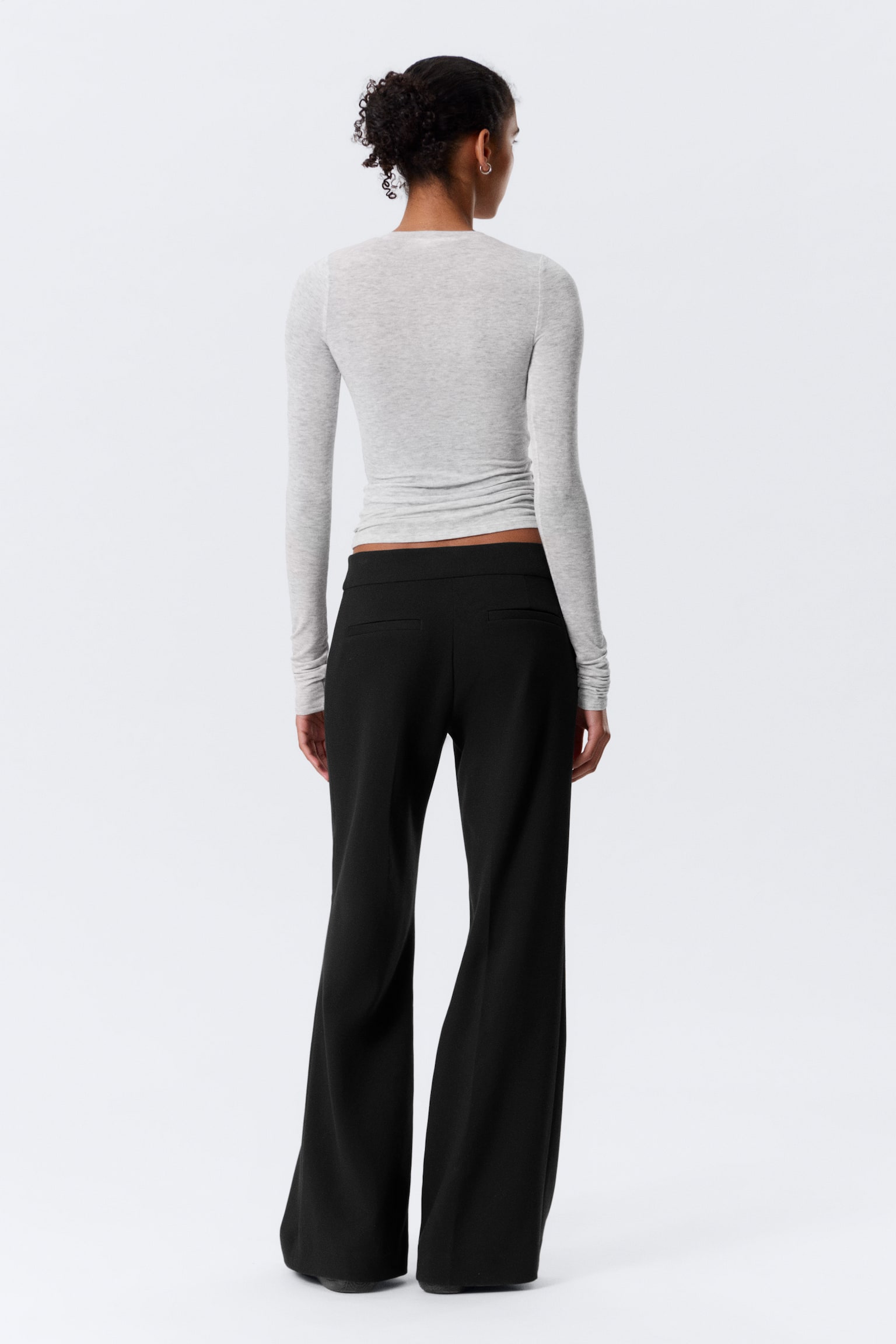 Rozszerzane spodnie garniturowe Mid Rise - Czarny/Dark Grey Melange - 6