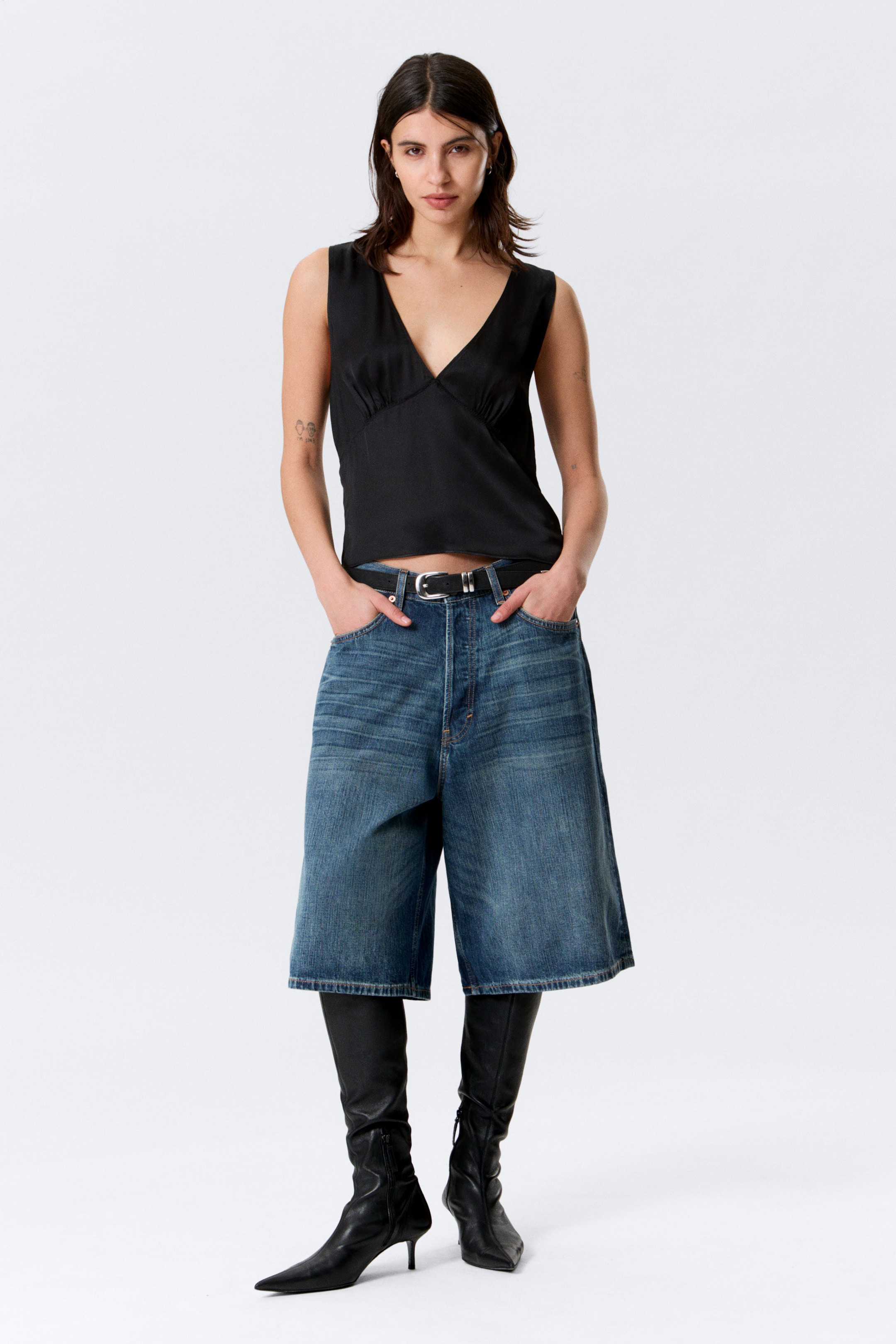 Black - Sleeveless V-neck Satin Top - 2