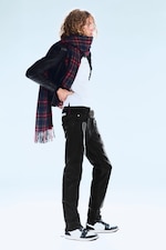 Black - Sleeze Skinny Cracked Jeans - 1