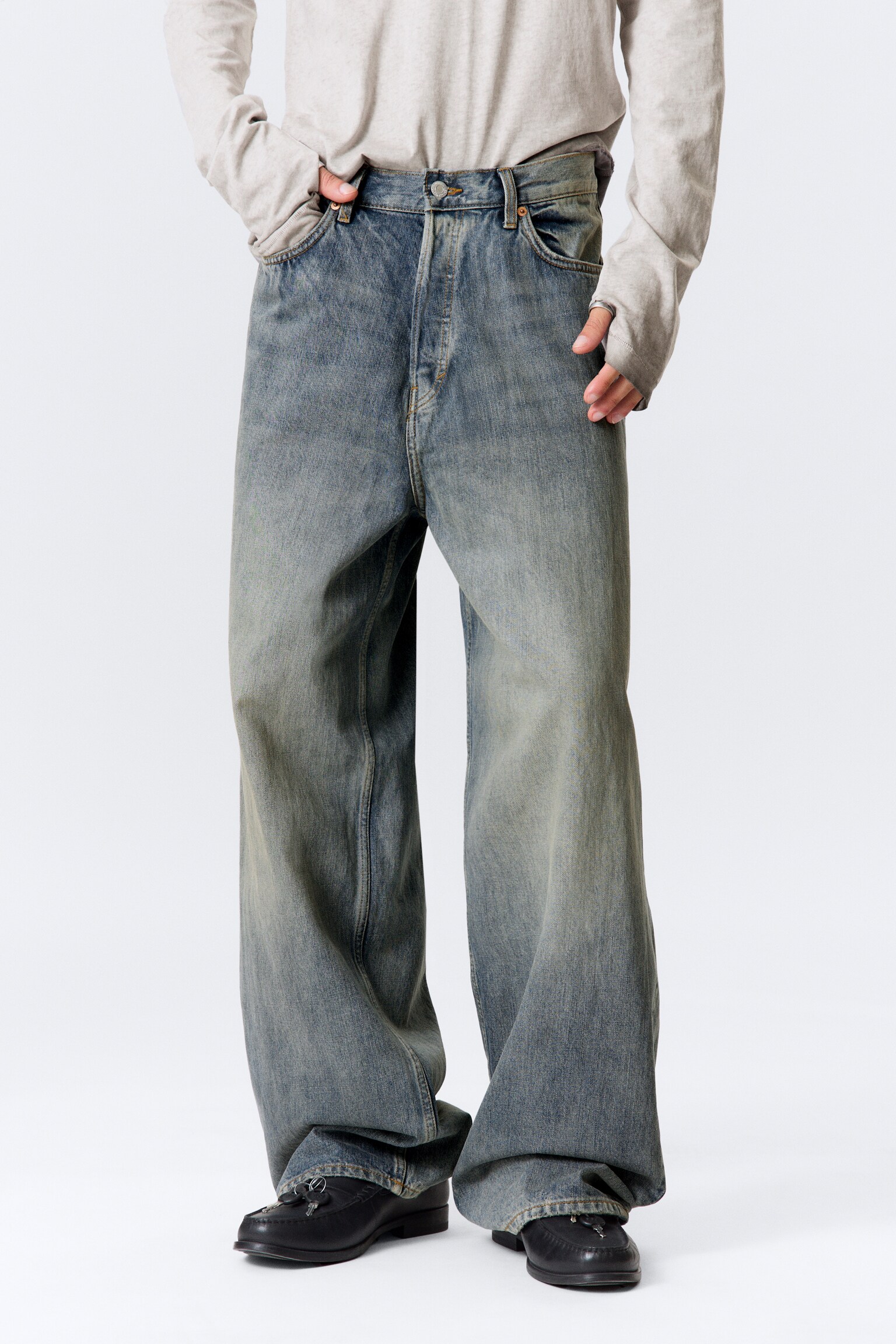 Astro Mid Rise Loose Baggy Leg Jeans - Arizona Blue - Medium Blue/Board Blue - Medium Blue/Tuned Black - Black/Blue Stream - Medium Blue/Black Rinse - Black/Blue Rinse - Dark Blue/Blue One - Medium Blue/Mine Blue - Medium Blue/Mine Grey/Snow Blue - Light Blue - 7