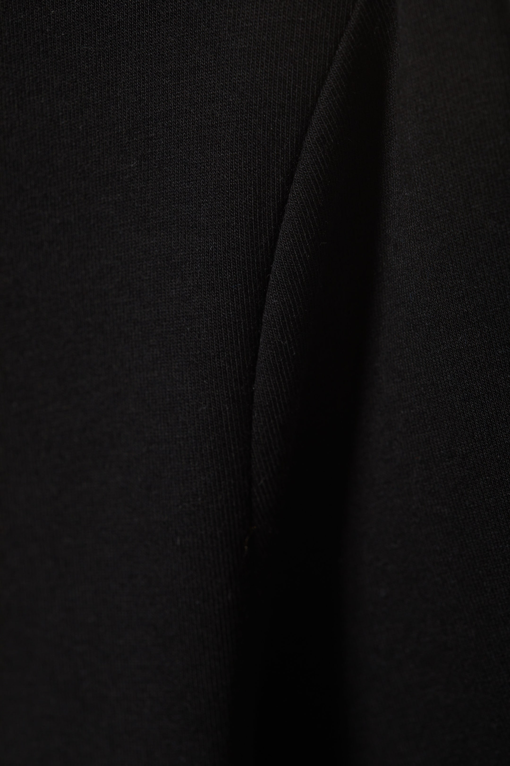 Schwarz - Langärmeliges Minikleid - 1