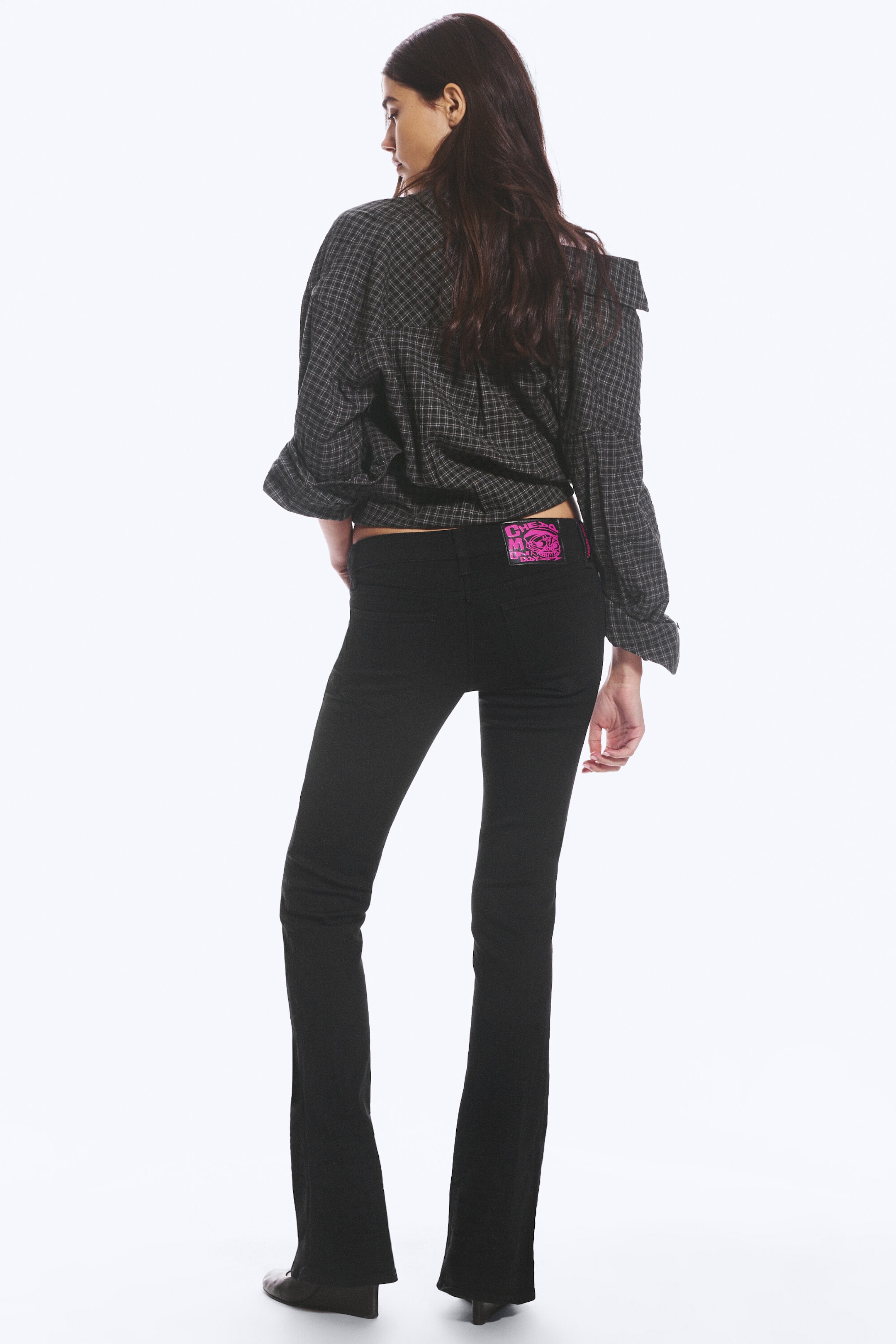 Black Top Rinse - Booty Bei Low Rise Skinny Bootcut Jeans - 6