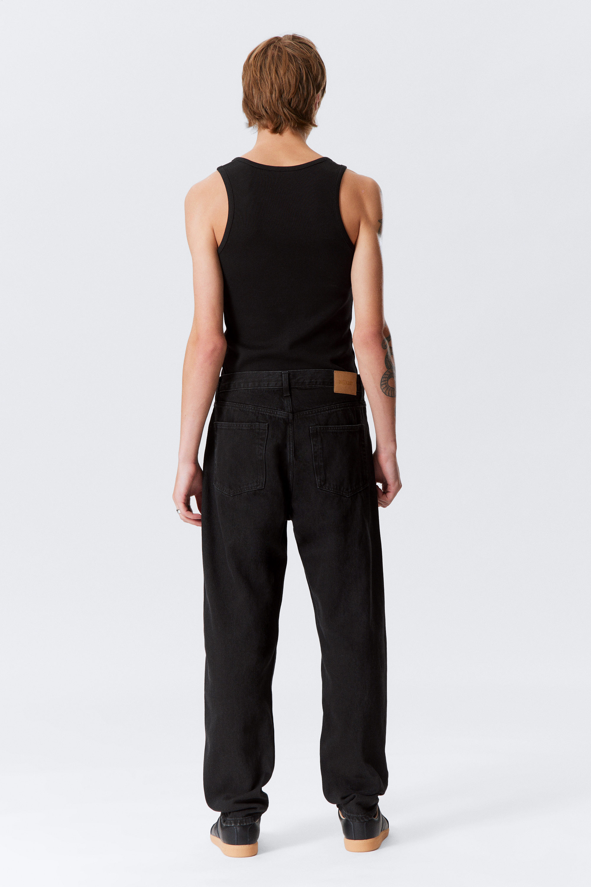 Tuned Black - Black - Ray Relaxed Tapered Leg Jeans - 4