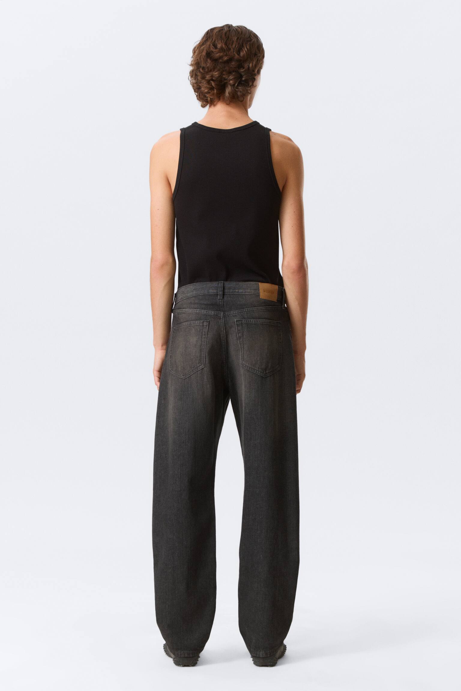 Nebula Mid-Rise Loose Barrel Leg Unisex Jeans - Chelsea Black - Svart/Blue Rinse – mørkeblå - 8