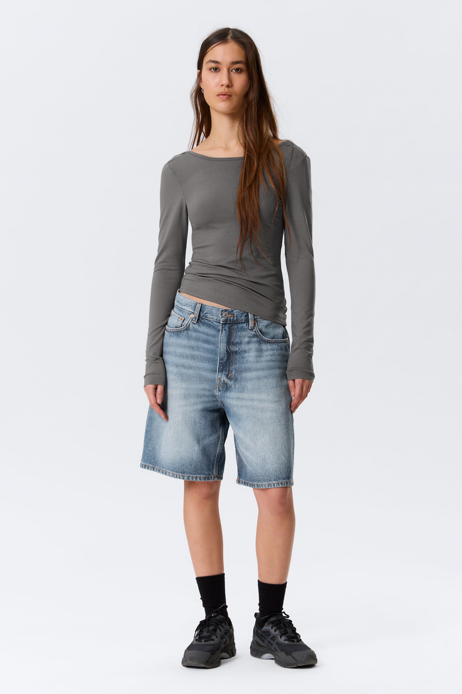 Top a maniche lunghe con schiena scoperta - Grigio/Black/Bianco - 3