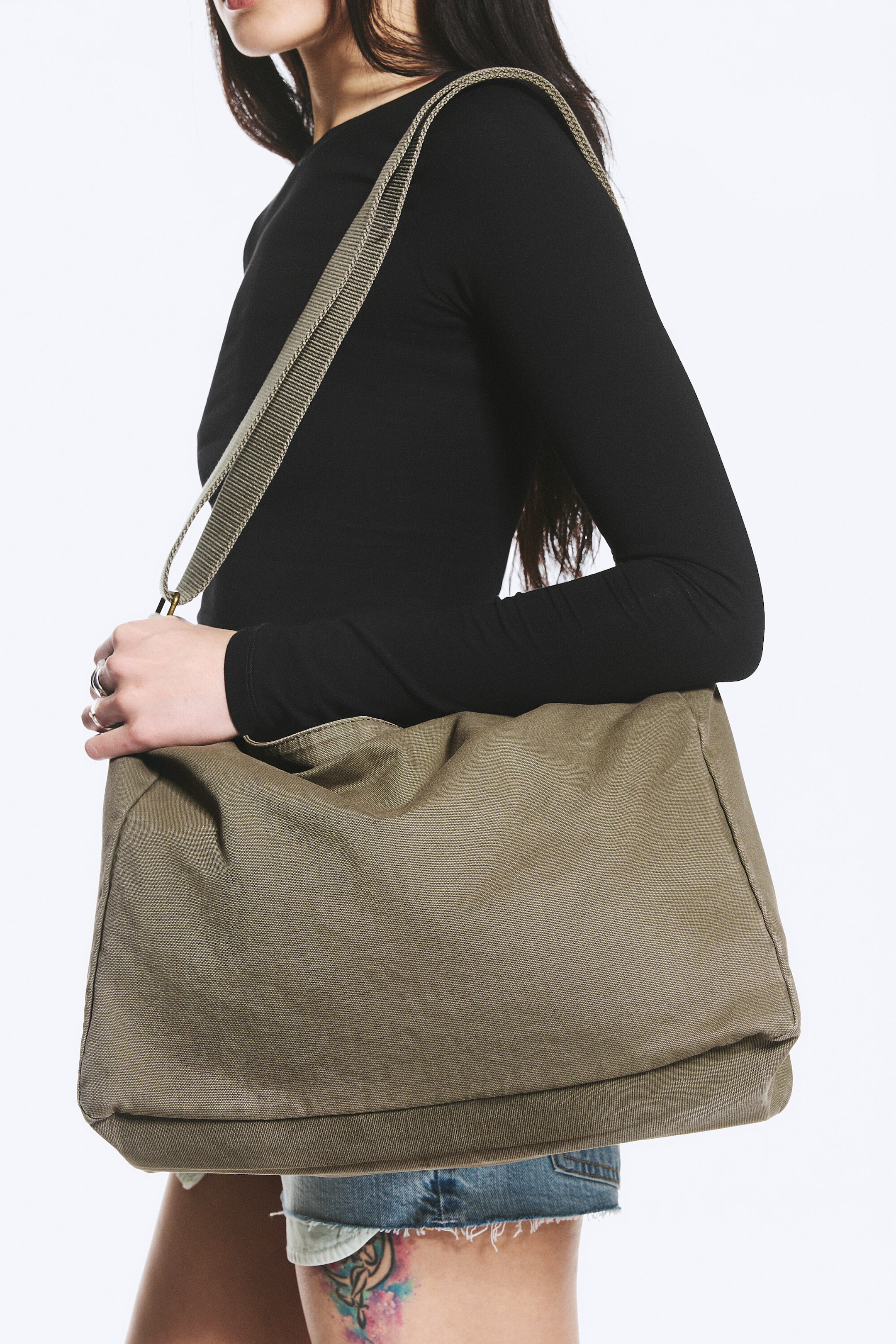 Khakigrön - Unisex Axelremsväska I Canvas - 1