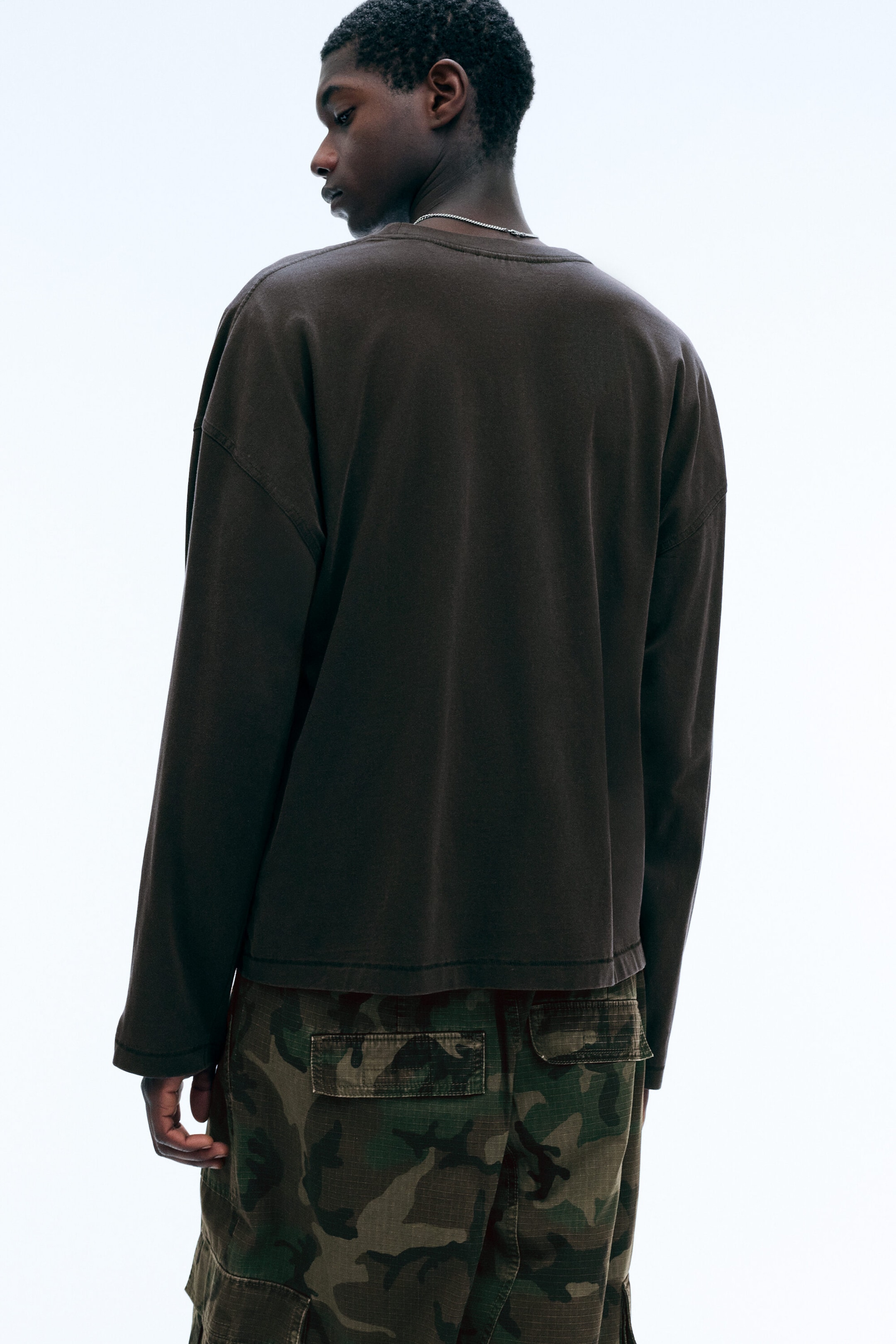 Dark Brown - Oversized Graphic Long-sleeve - 3