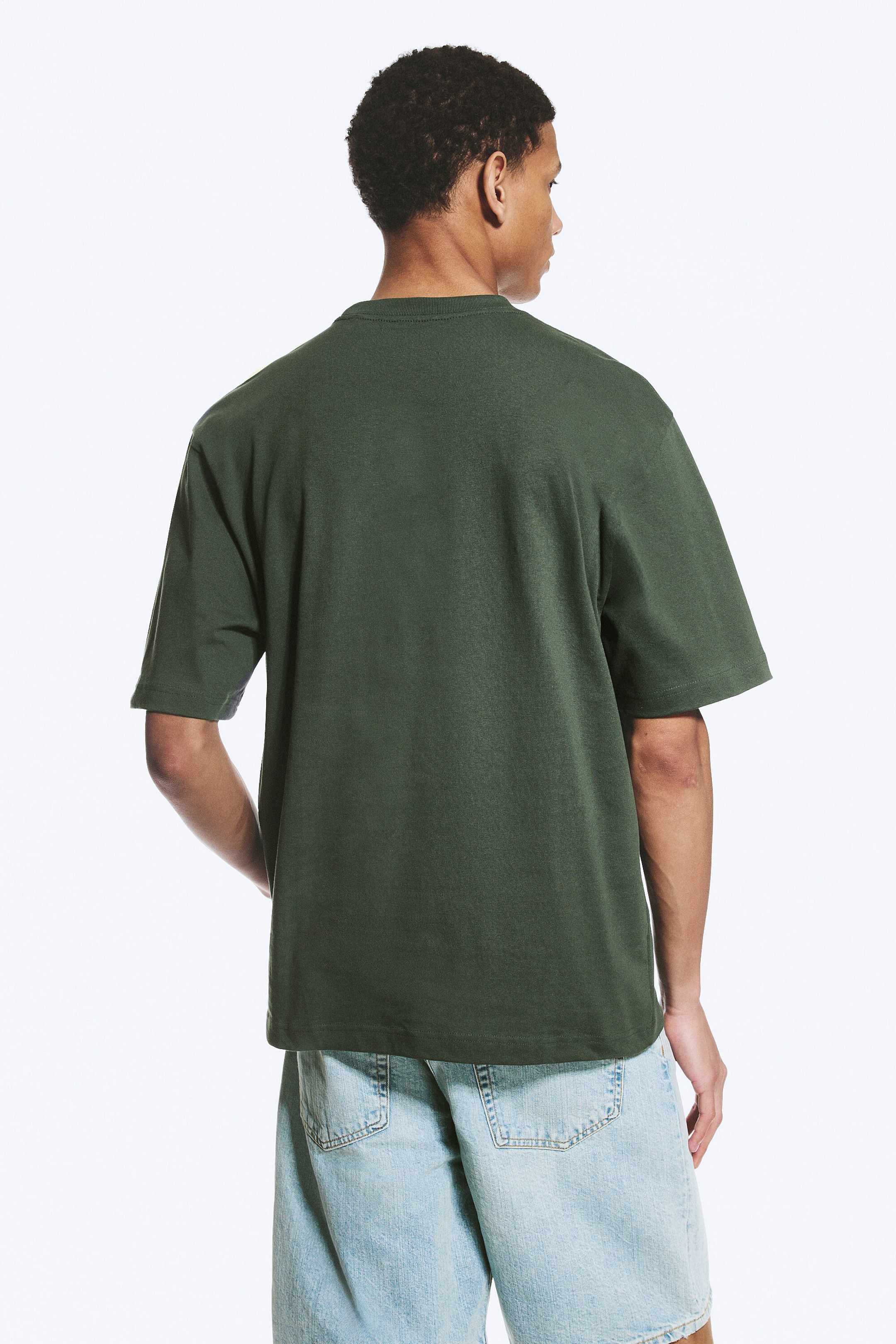 Dunkelgrün - Locker geschnittenes T-Shirt - 2