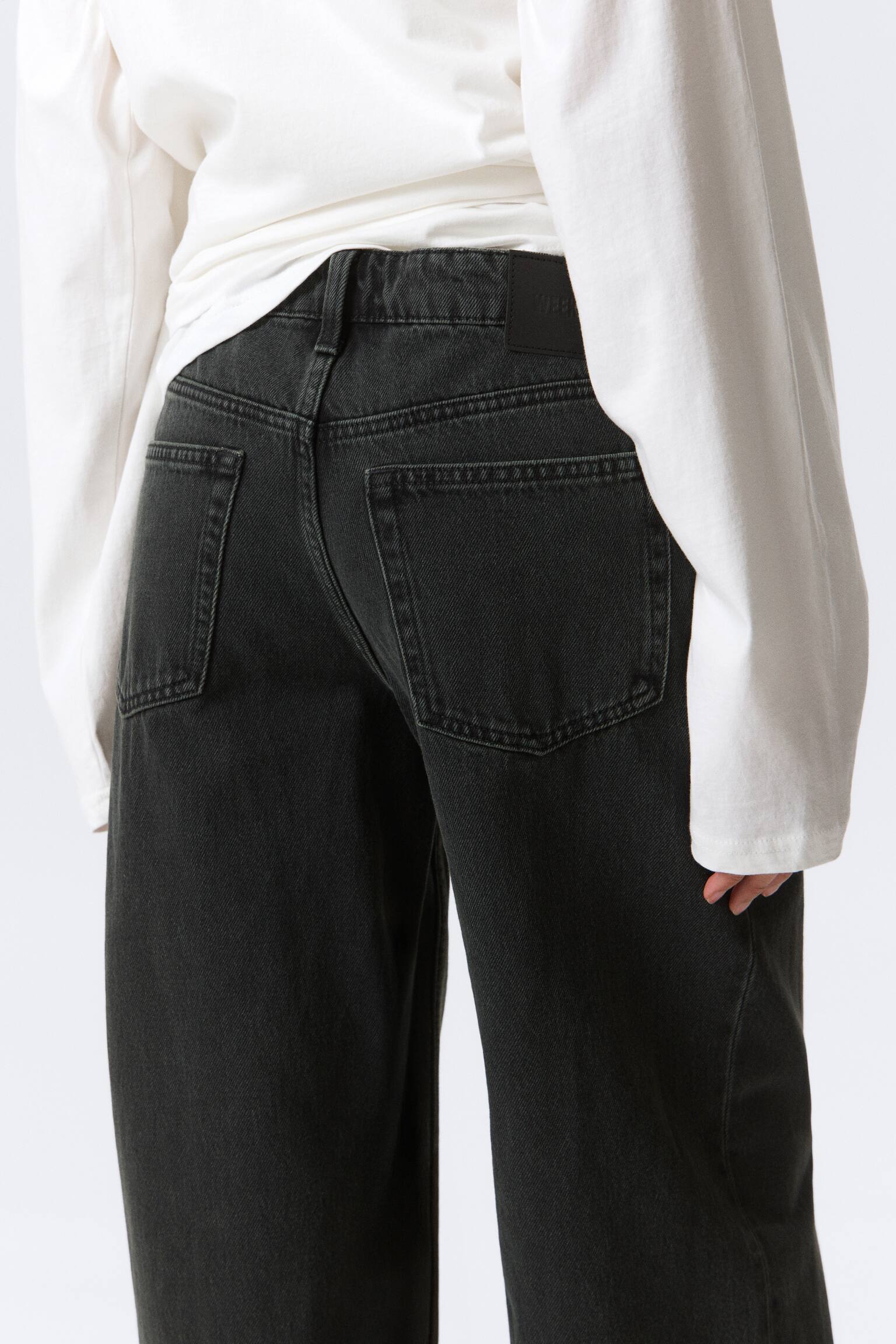 Jean ample taille basse à jambes larges et ourlets - Elegie Black - Noir - 5