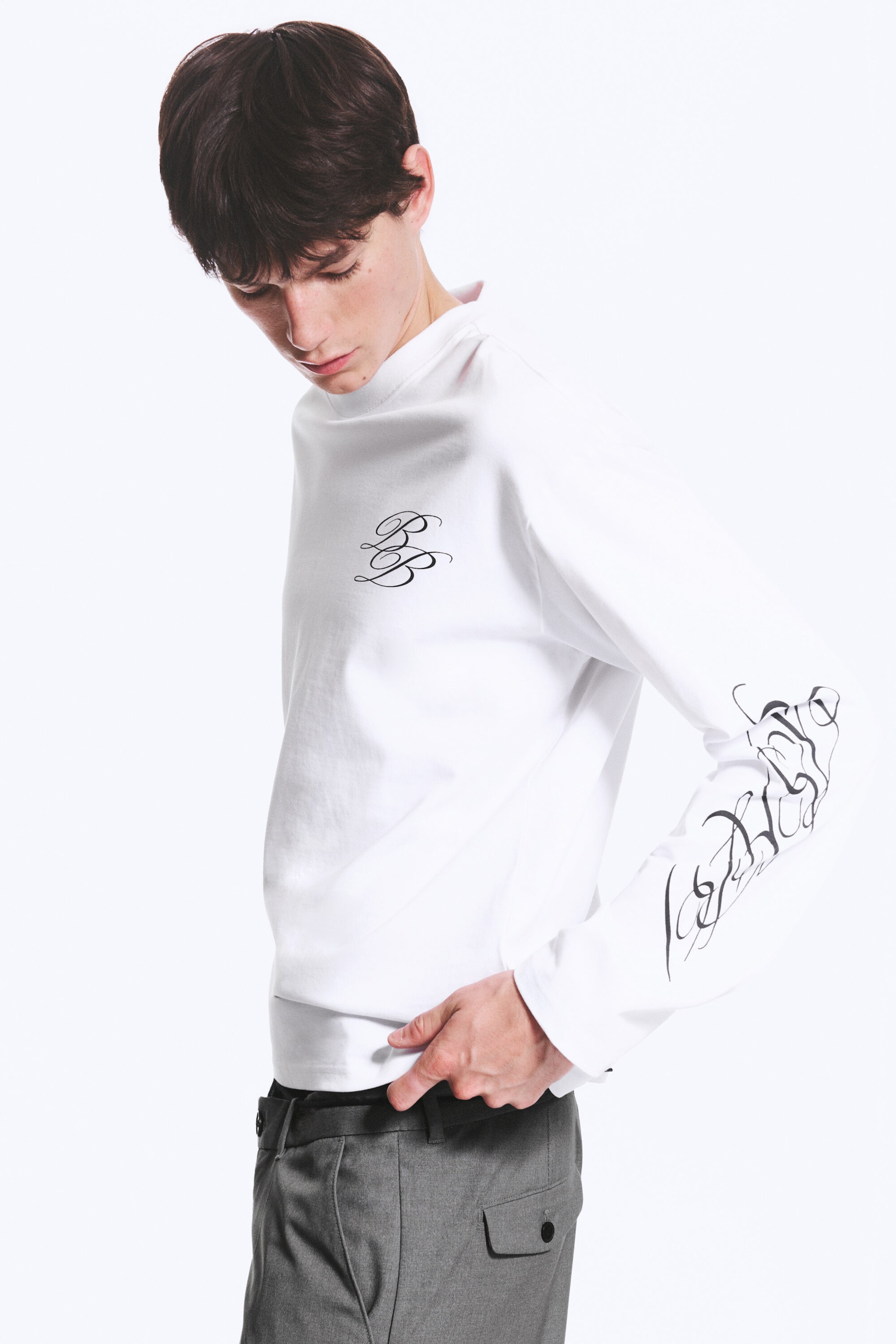 Weiß - "Broken Beats" - Kastiges Langarmshirt mit Grafikprint - 0