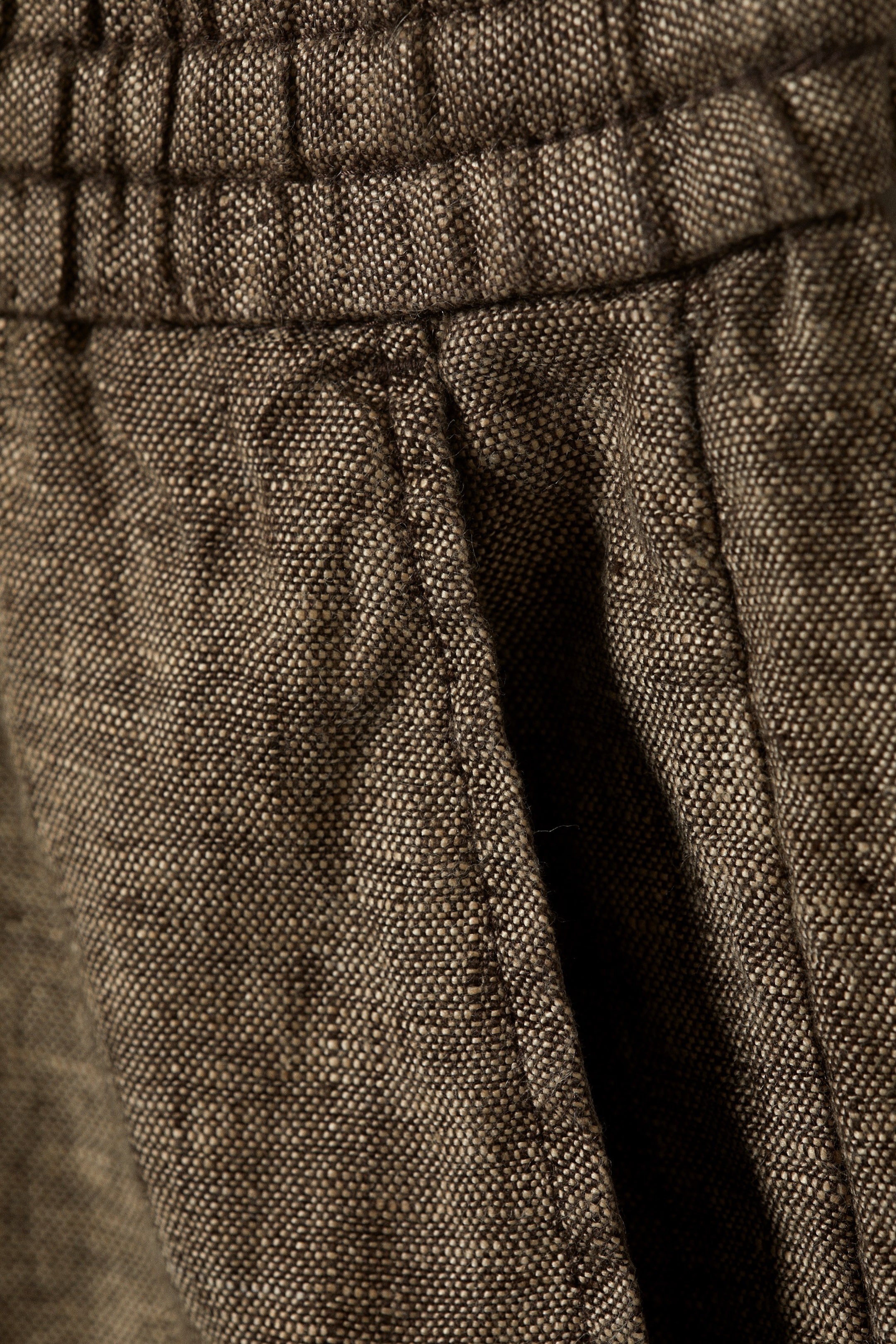 Visualizza immagine più grande: Shorts relaxed in lino con coulisse - Marrone scuro mélange - UOMO | H&M IT 5