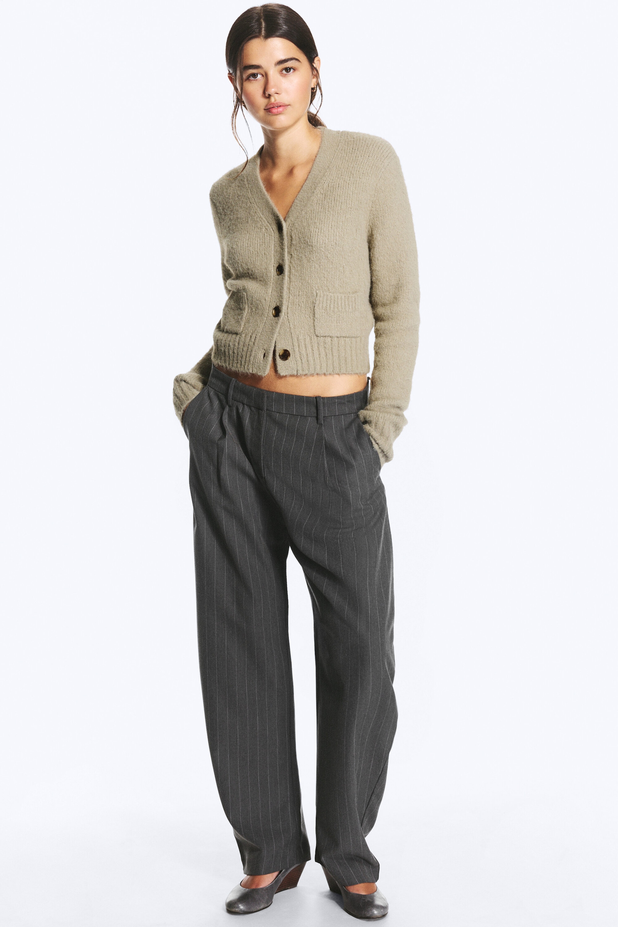 Dusty Mole - Ribbed V-Neck Cardigan - 2