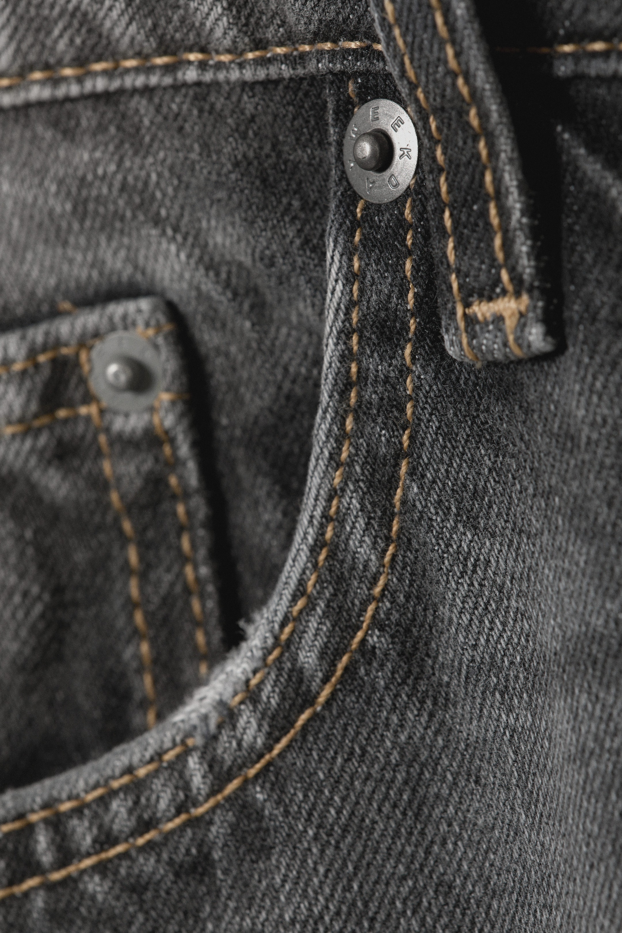 Dusky Black - Black - Missy Low Rise Loose Straight Leg Jeans - 6