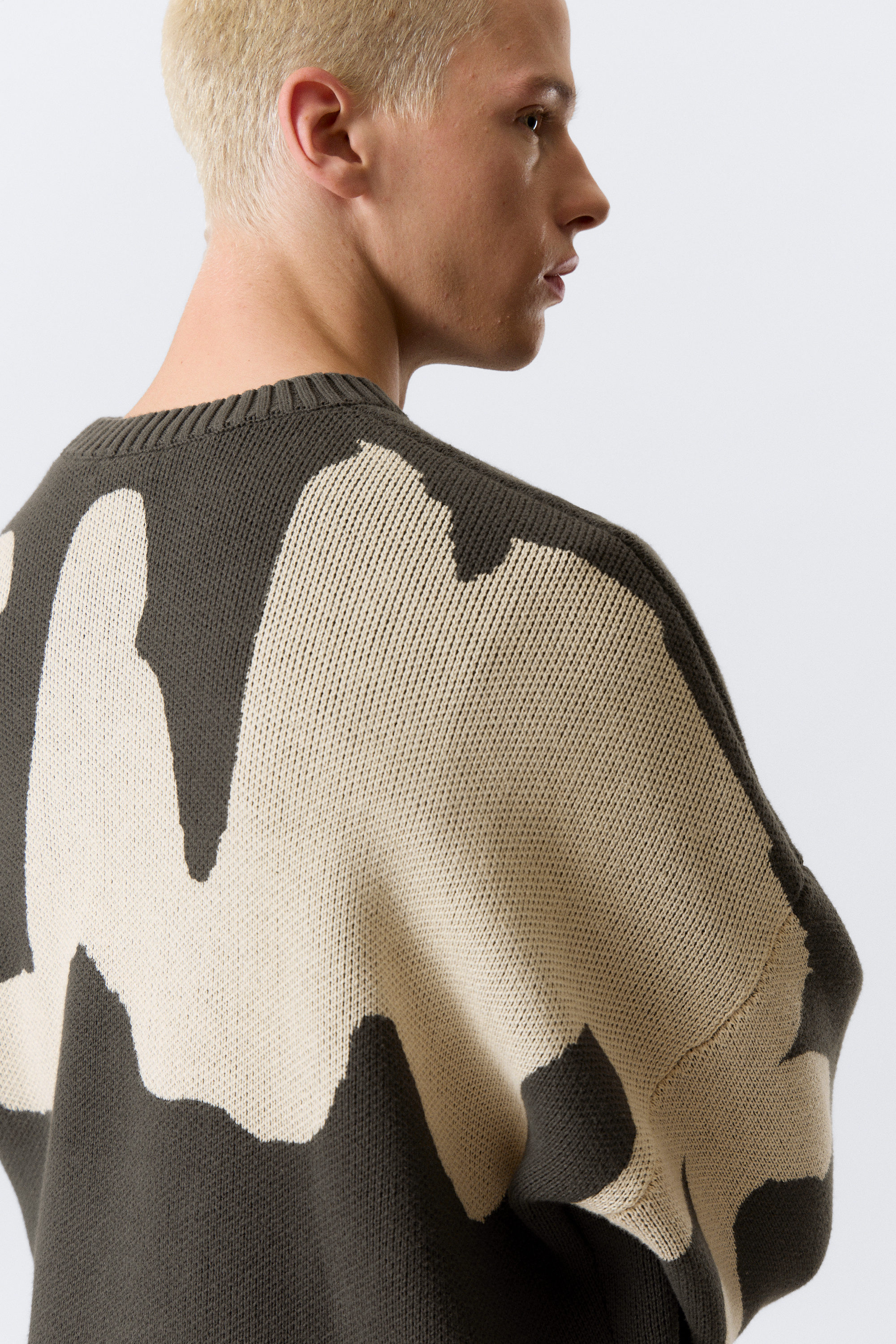 Dark Mole - Back Print - Oversized Graphic Knitted Cotton Sweater - 4