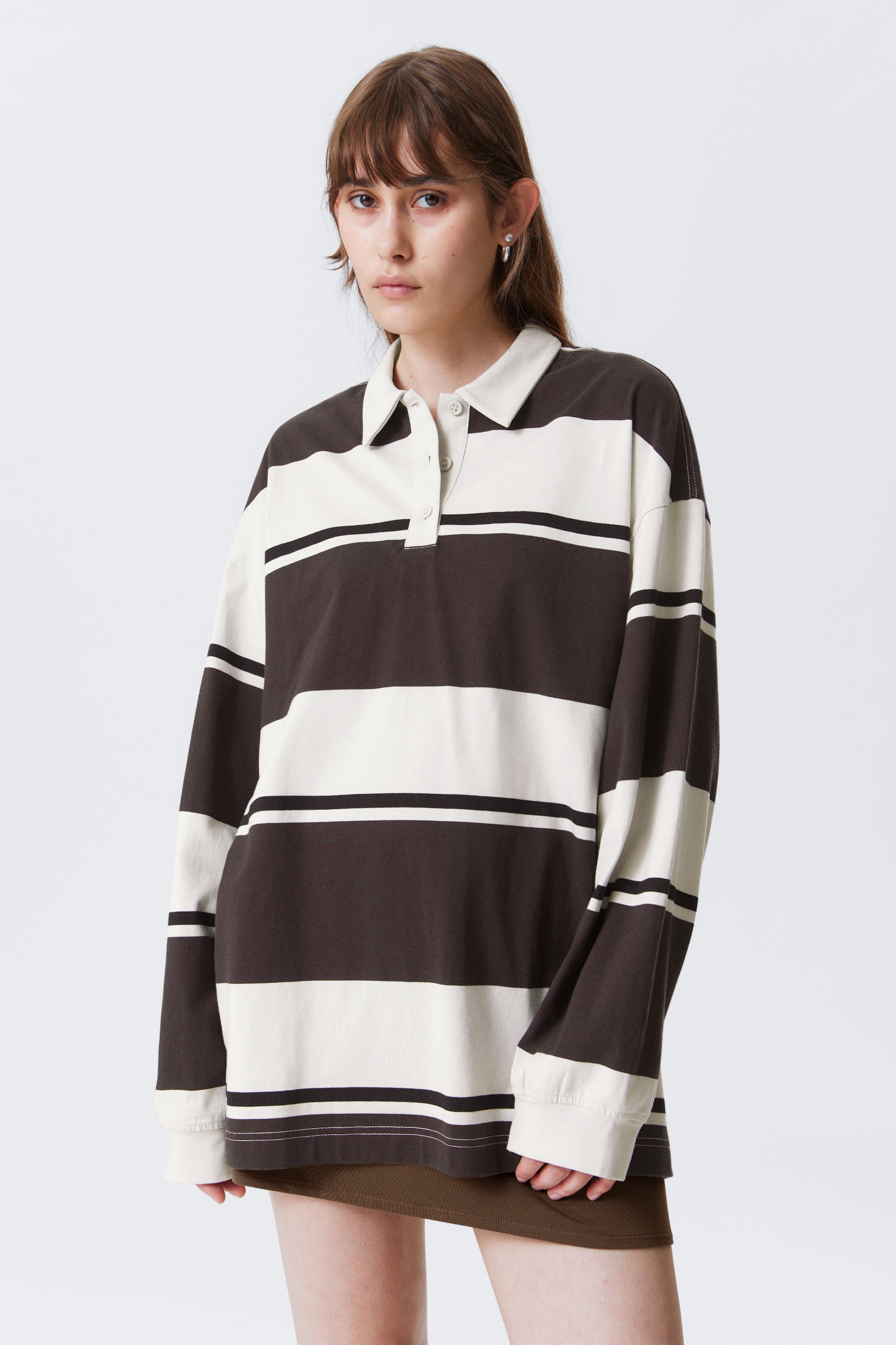 Zobacz większy obraz: Top polo oversize w paski - Beżowo-brązowy pasek - ONA | H&M PL 1