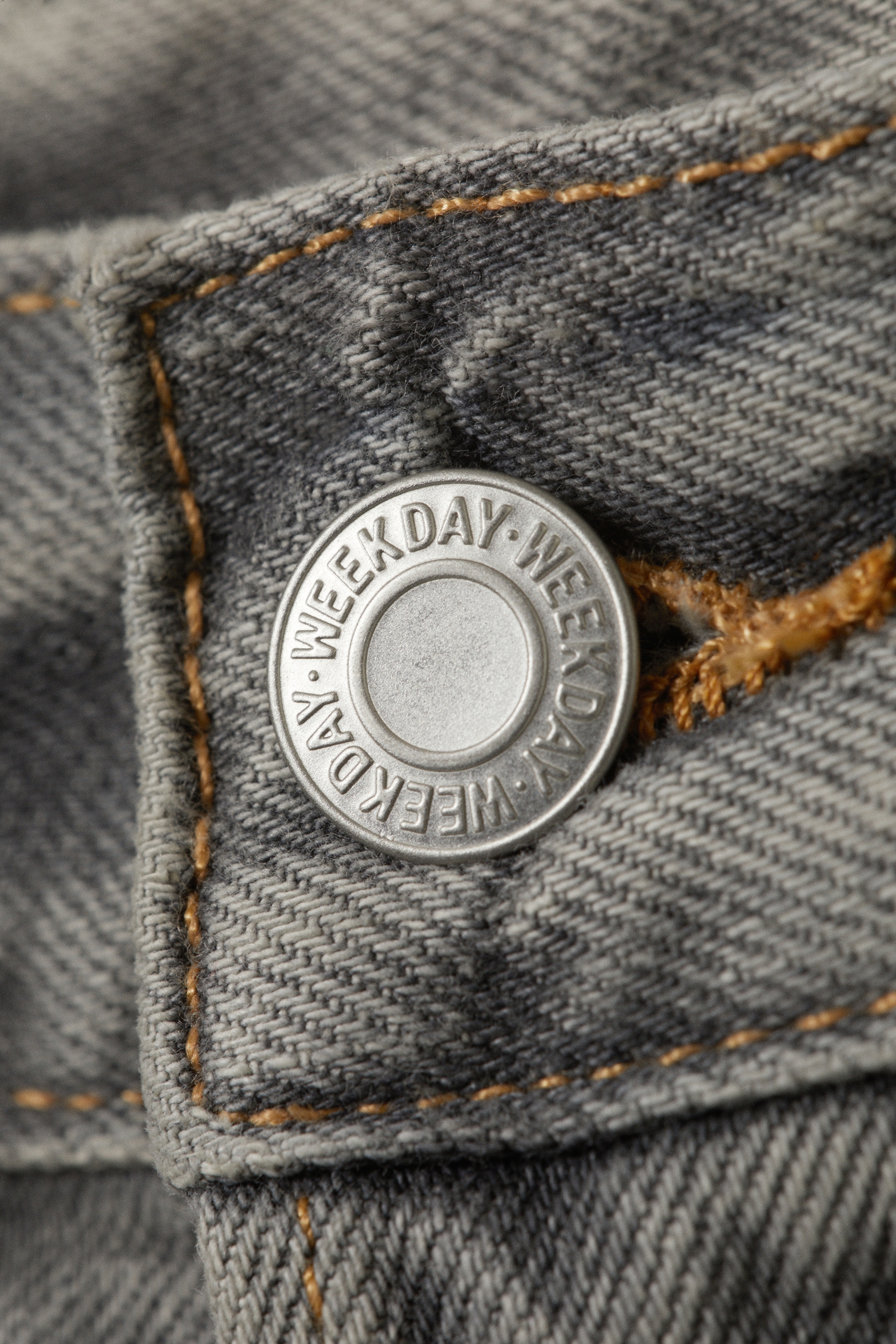 View larger image: Solera Loose Barrel Jeans - Canyon Grey - Medium Grey - Men | H&M GB 14