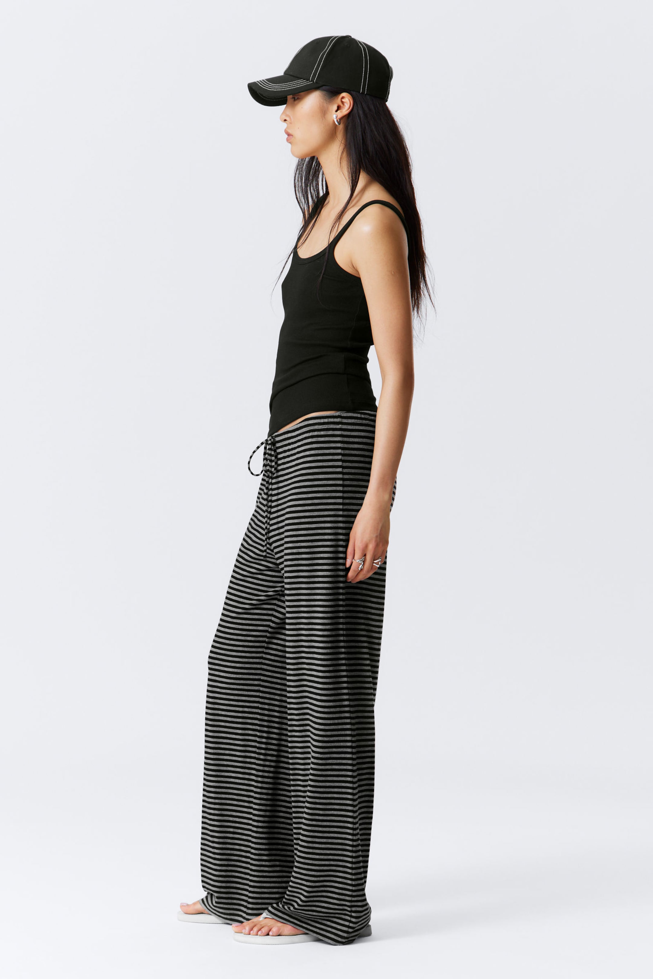 Black & Grey Stripes - Wide-Leg Pull-On Lyocell Trousers - 2
