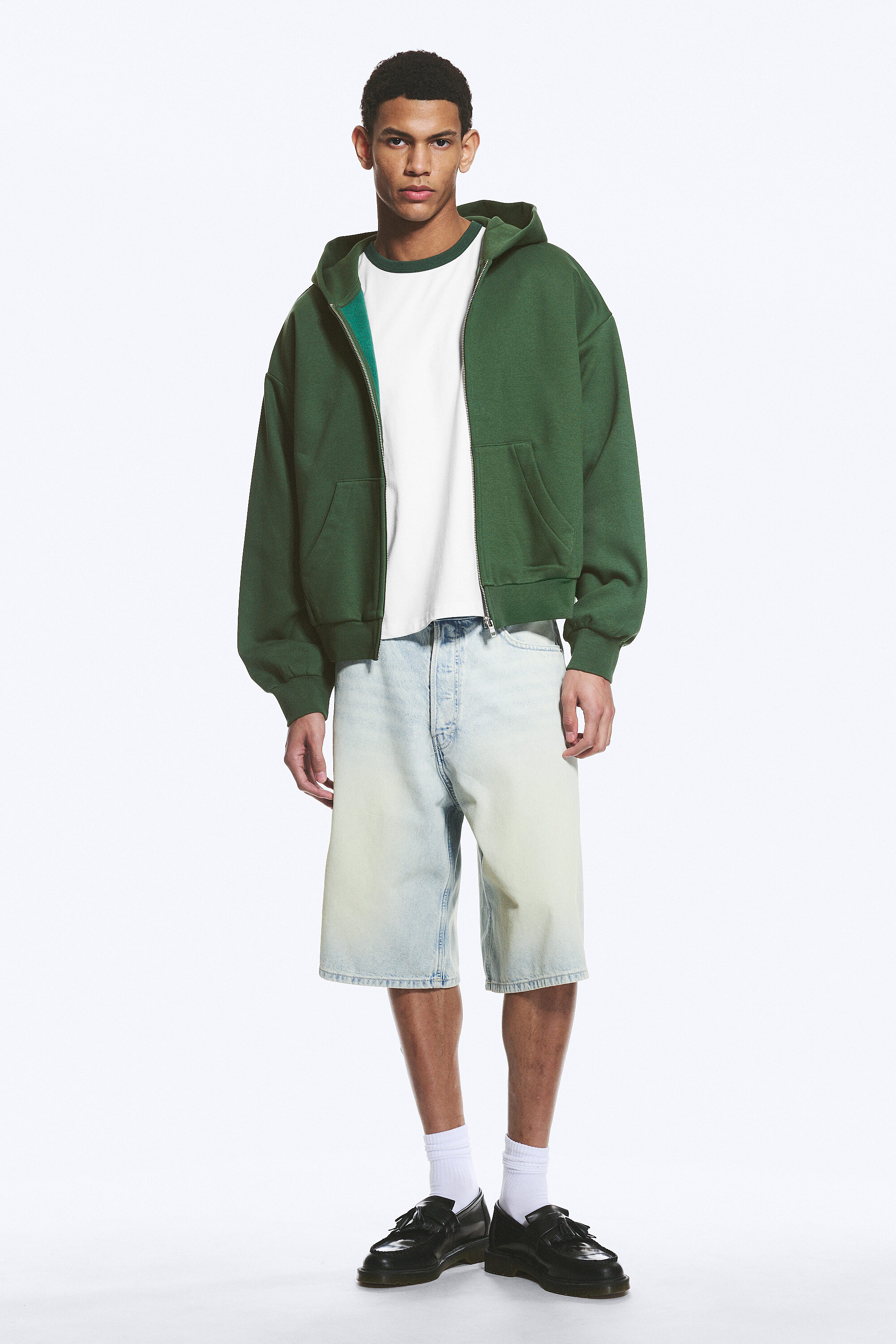 Hoodie Slimカットトップス loose fit zip hoodie - Dark Green | Weekday WW
