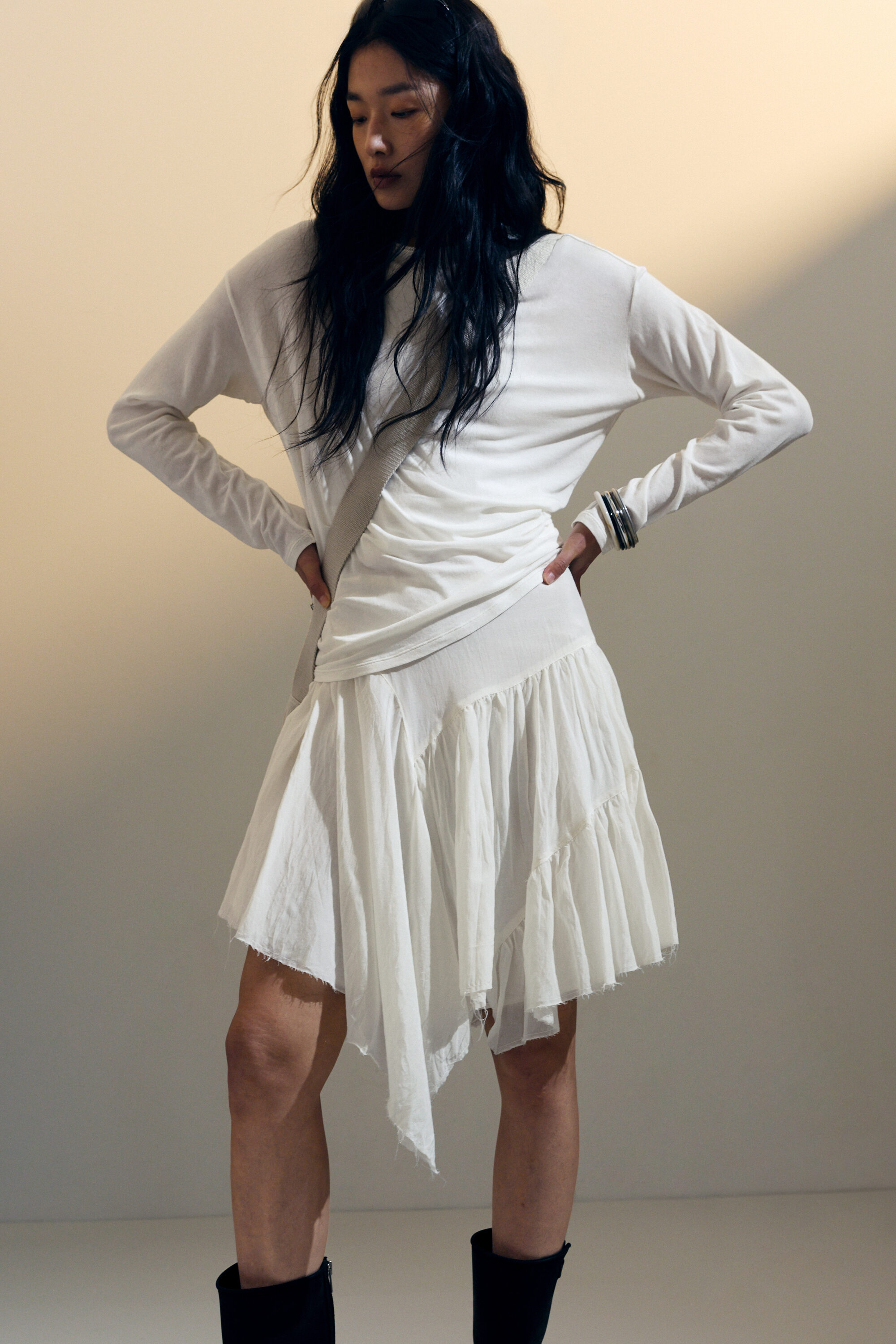 asymmetric cotton midi skirt - Dusty White | Weekday WW