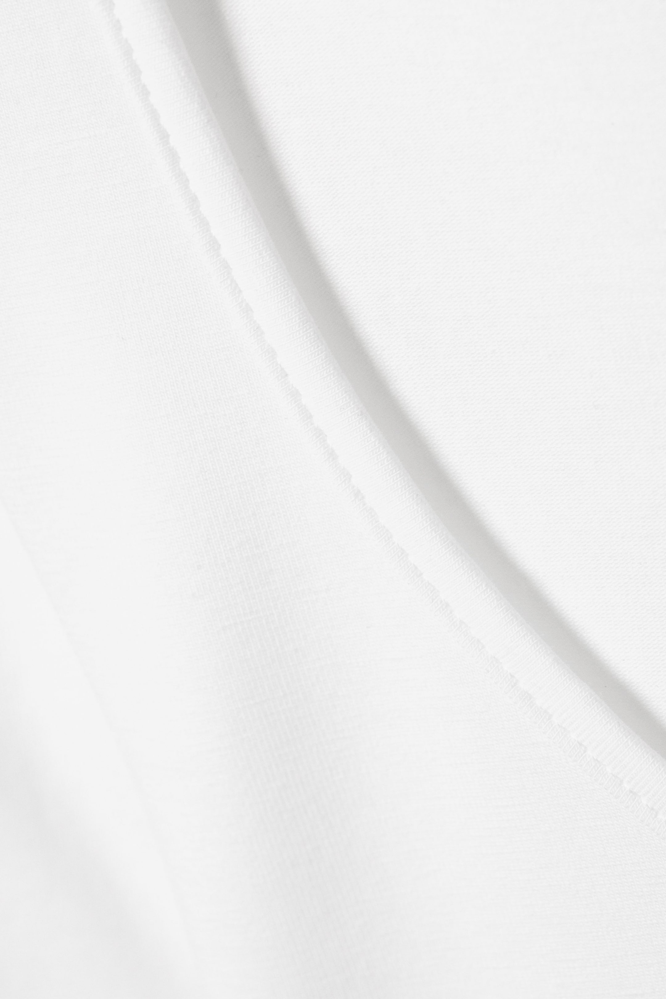 White - Long-Sleeved Slim Fit Scoop Neck Top - 4