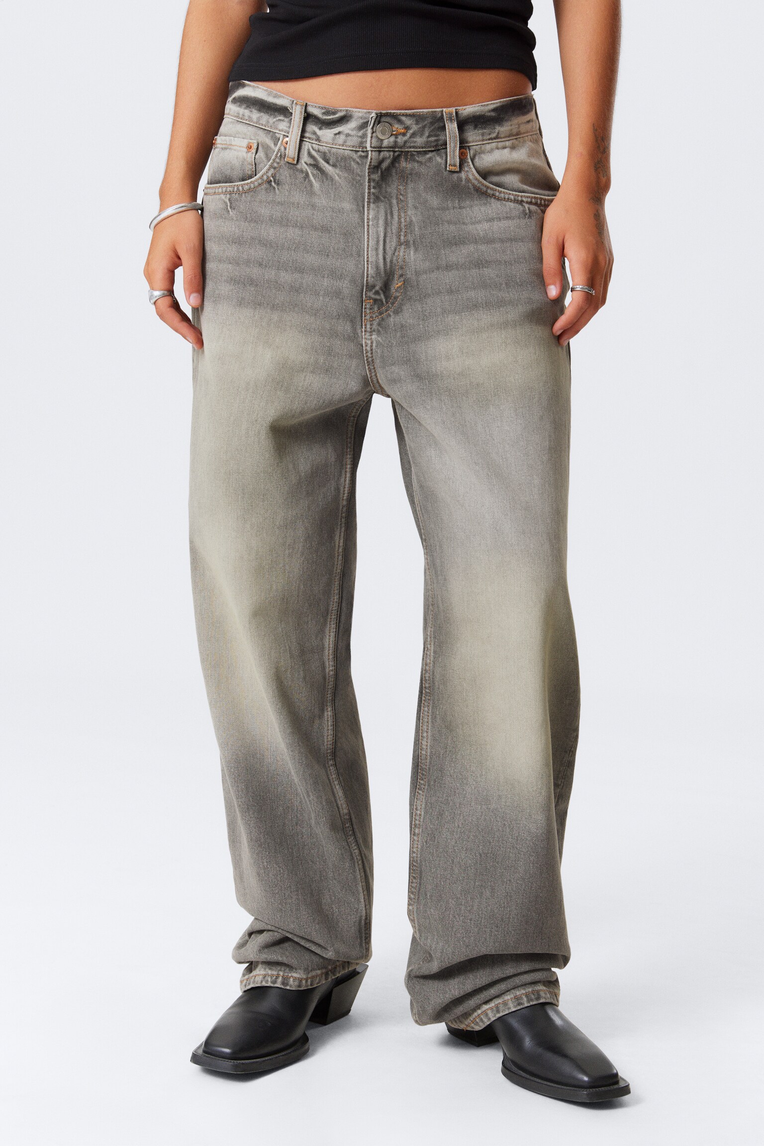 Jeans Galaxy straight leg con vestibilità loose - Canyon Grey – Grigio medio/Second Blue - Blu/2000 Blue – Blu medio/Port Blue – Azzurro/Tuned Black – Nero/Brick Blue – Azzurro/90s Blue – Blu medio/Blue Fade – Blu medio/Deep Sea Blue - Blu scuro/Steel Blue - Medium Blue/Gasoline Blue - Medium Blue/Ice Blue - Light Blue/Monolith Grey - Light Grey/Blue Era - Medium Blue/Aeon Blue - Light Blue/Moss Blue - 9