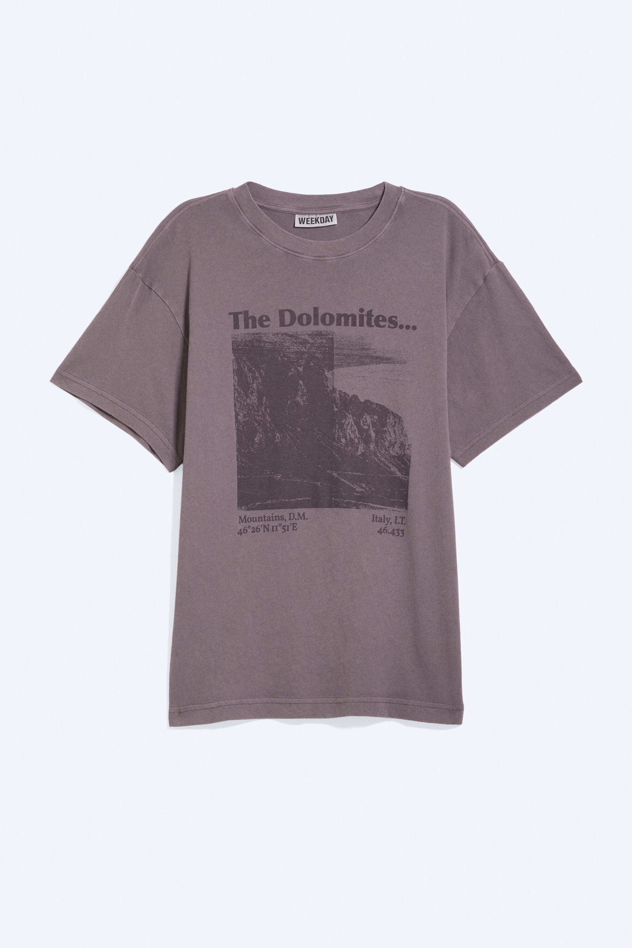 Dusty Plum - Mountain Print - Graphic Printed Short-sleeved T-shirt - 4