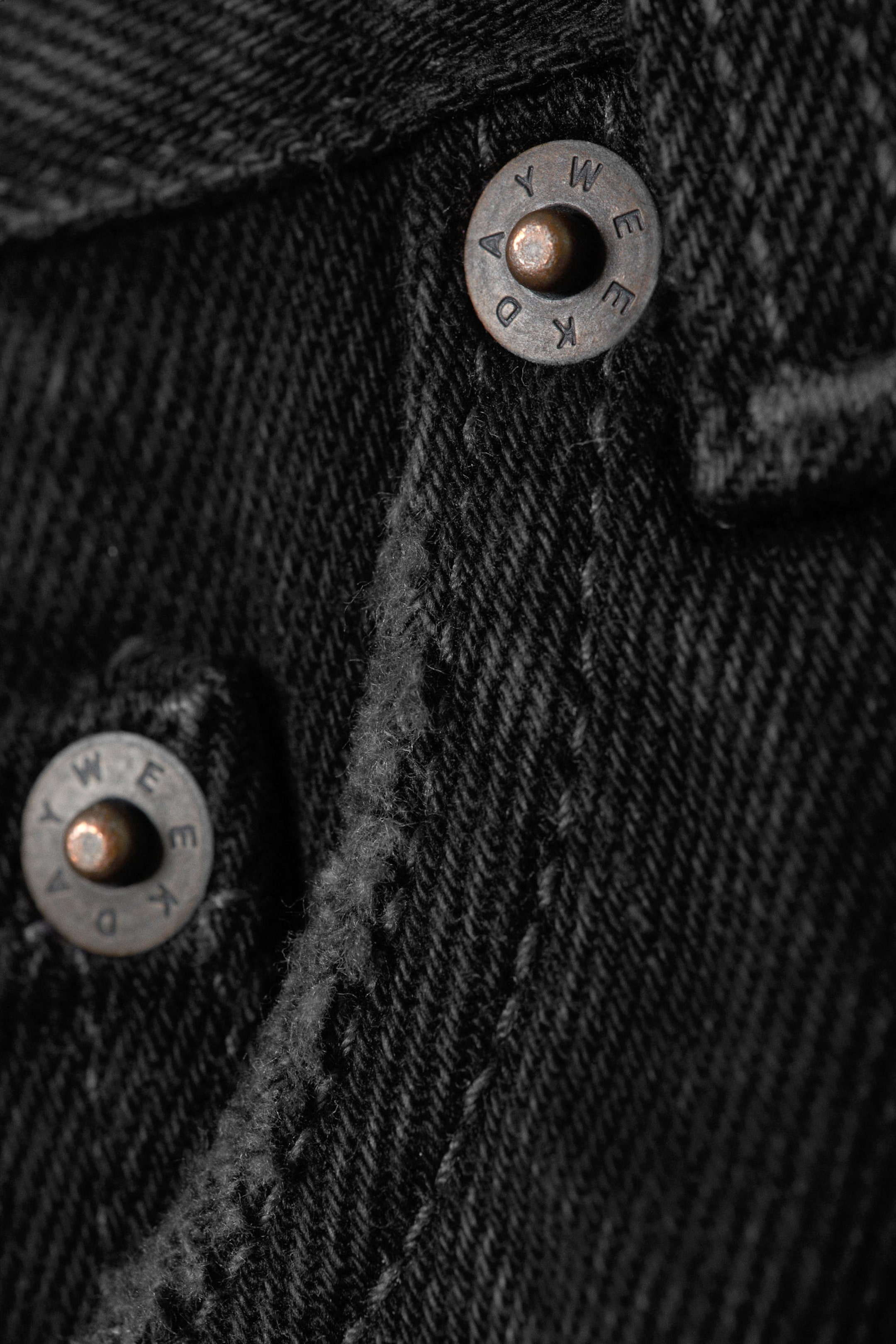 Tuned Black - Schwarz - Maia Mid Rise Denim Hot Pants - 4
