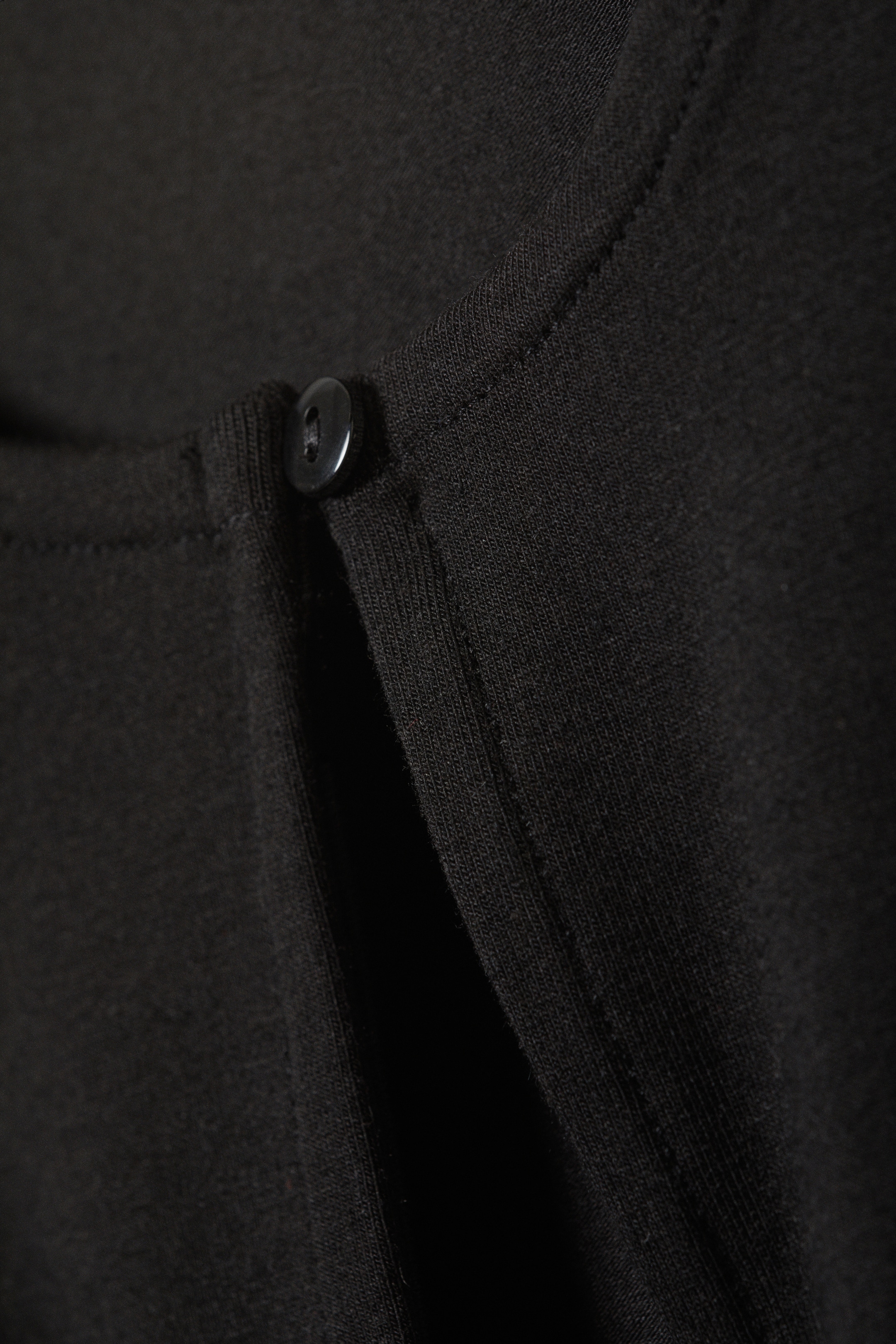 Größeres Bild ansehen: Schmal geschnittenes, ärmelloses Zip-Top - Schwarz - Ladies | H&M DE 6
