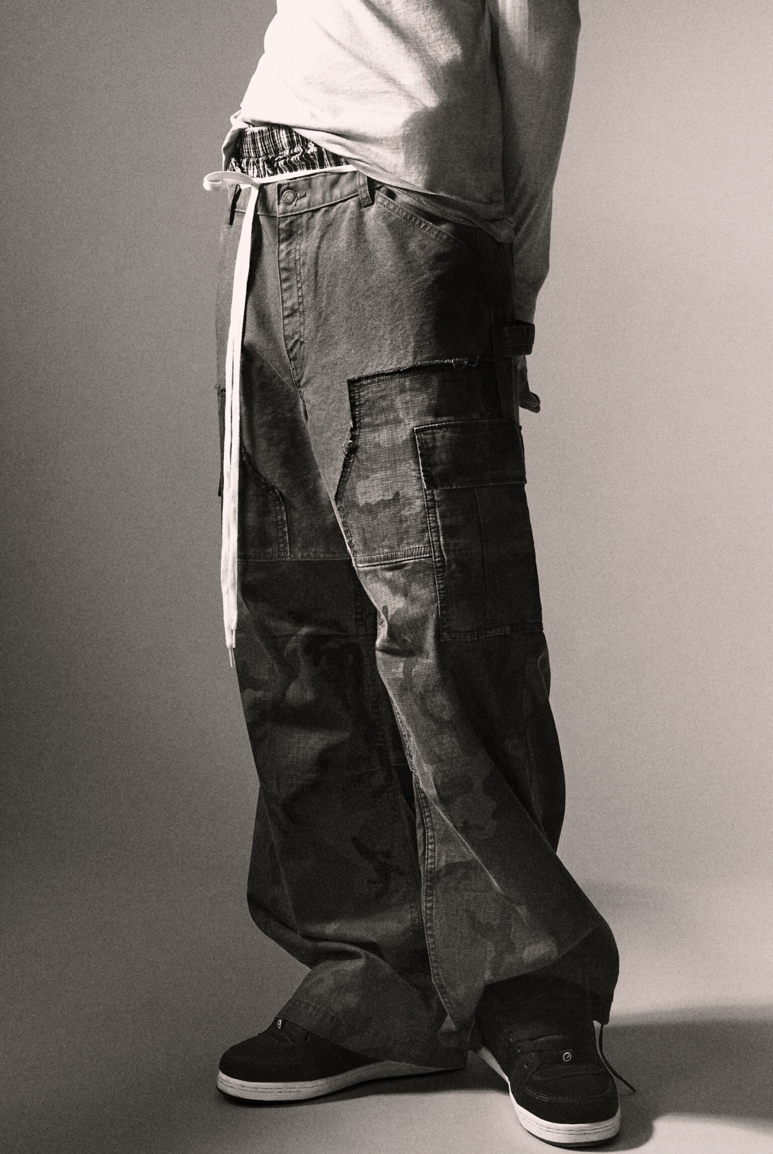 Volné patchworkové cargo kalhoty - Prachově modrá & maskáč - 6