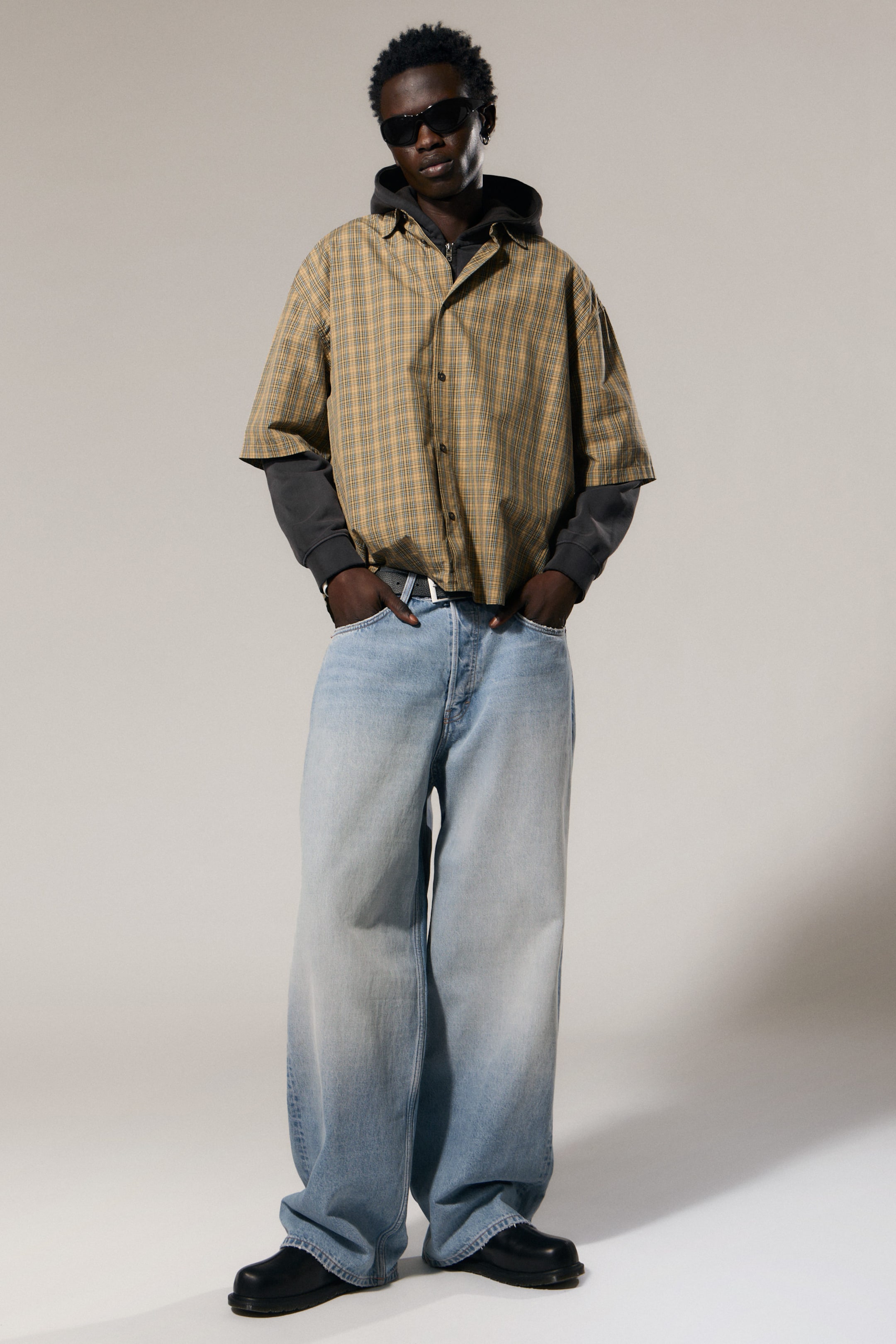 Kimberley Blue - Light Blue - Astro Mid Rise Loose Baggy Leg Unisex Jeans - 1