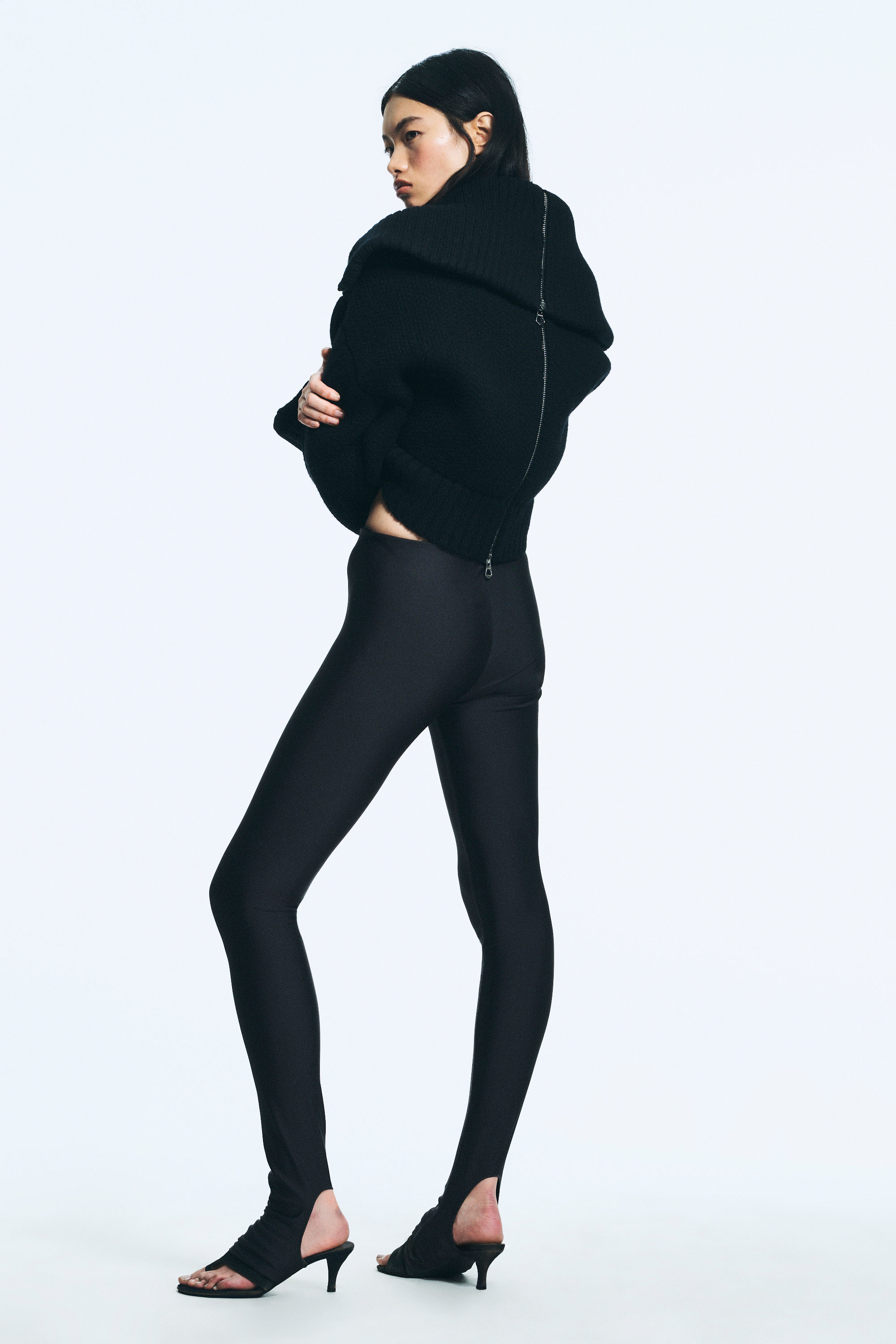 Dunkelgrau - Leggings mit niedrigem Bund und Fußriemen - 2