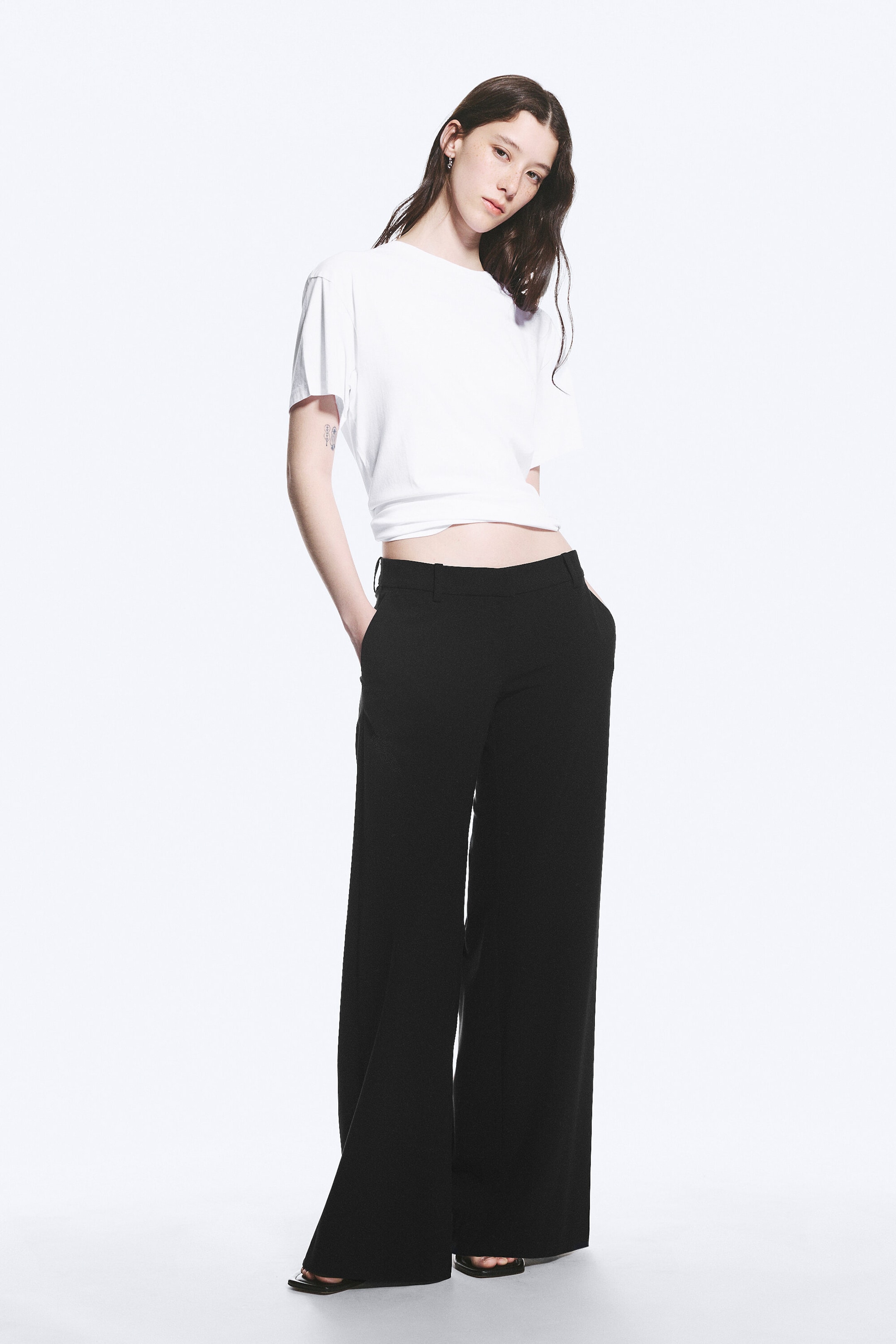 Black - Low Flared Suit Trousers - 0