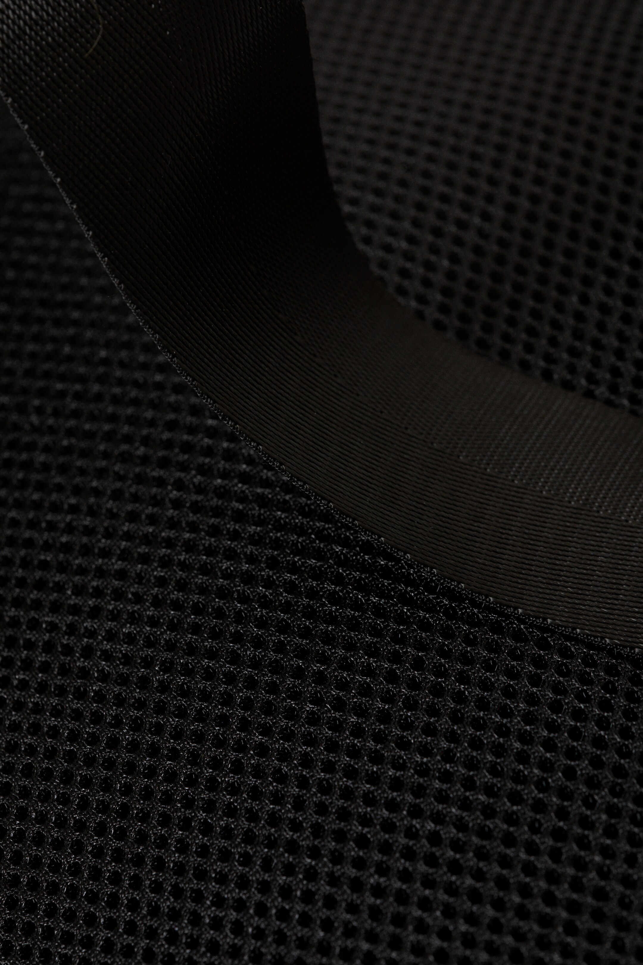 Visa större bild: Sling Crossbody-väska - Svart - DAM | H&M SE 4