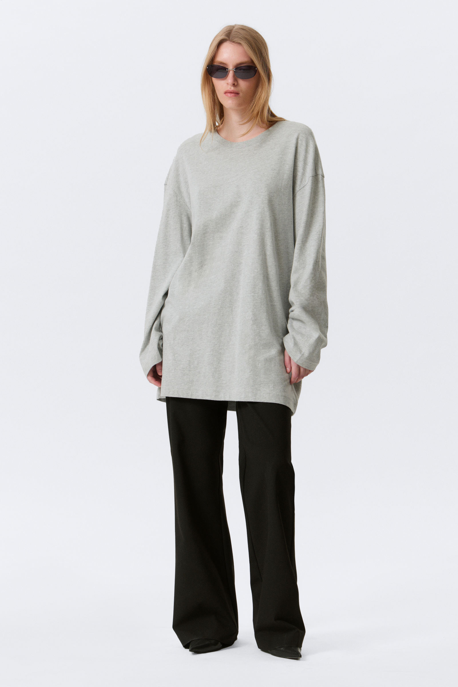 Weekday Vrouw Grijs Gemêleerd Oversized T-Shirtjurk Met Lange Mouwen